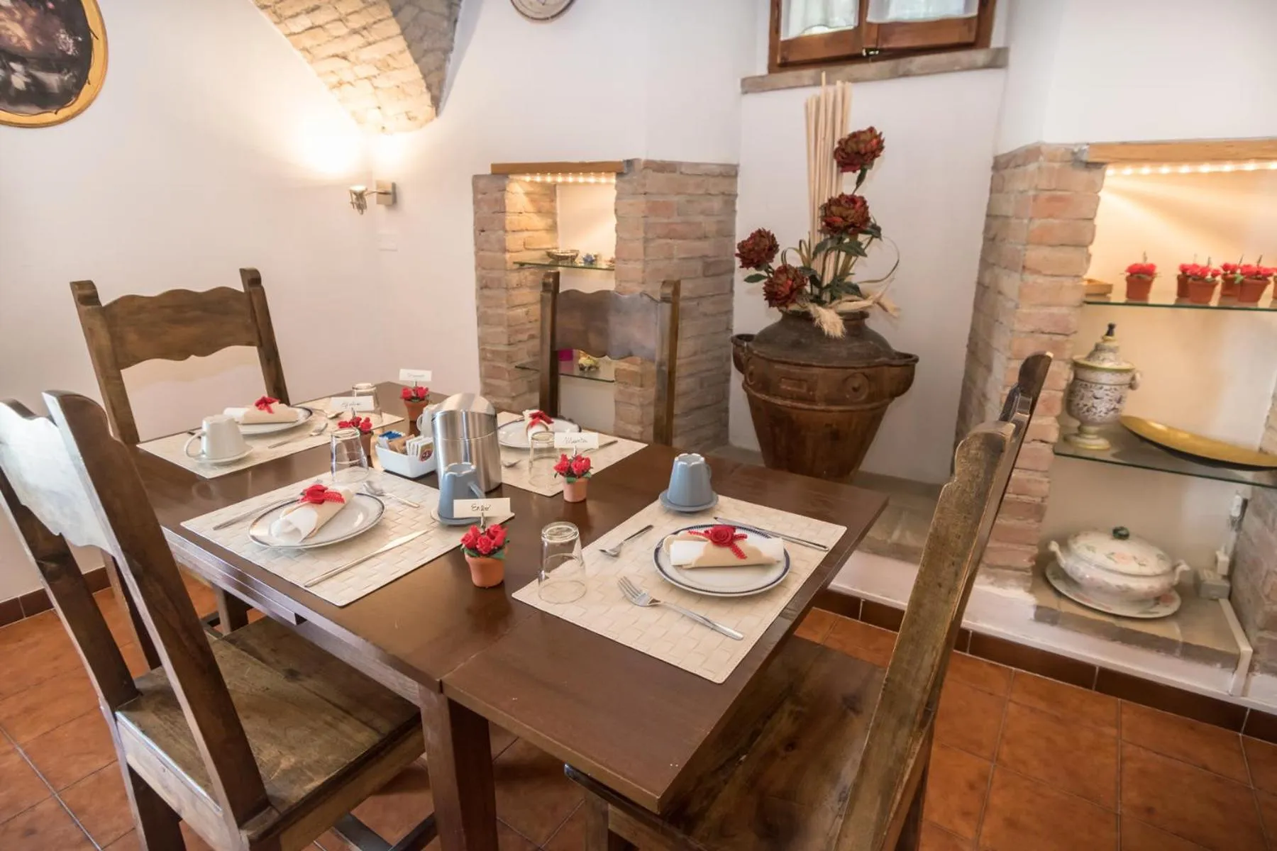 Communal lounge/ TV room in B&B Cantico Delle Creature