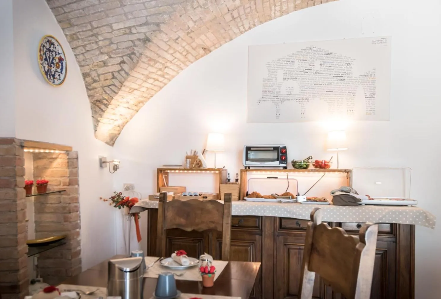 Communal lounge/ TV room in B&B Cantico Delle Creature