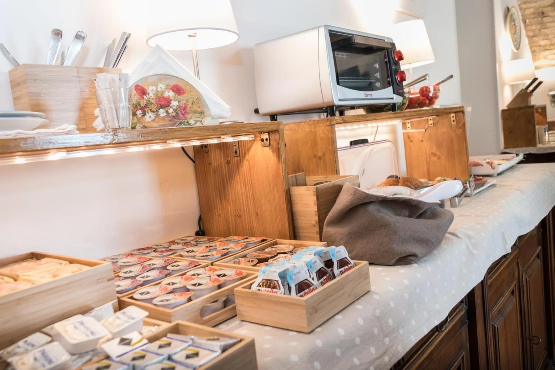 Communal lounge/ TV room in B&B Cantico Delle Creature