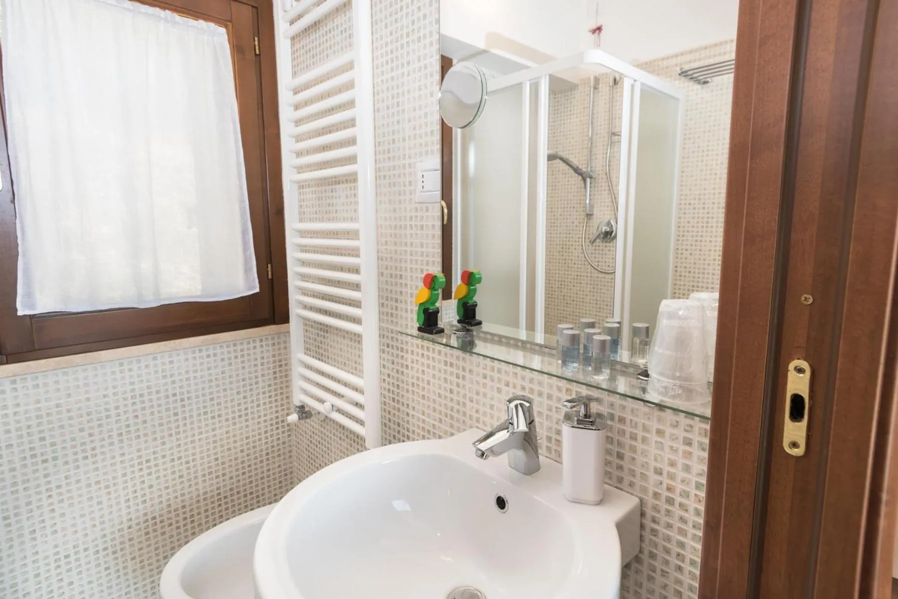 Shower in B&B Cantico Delle Creature