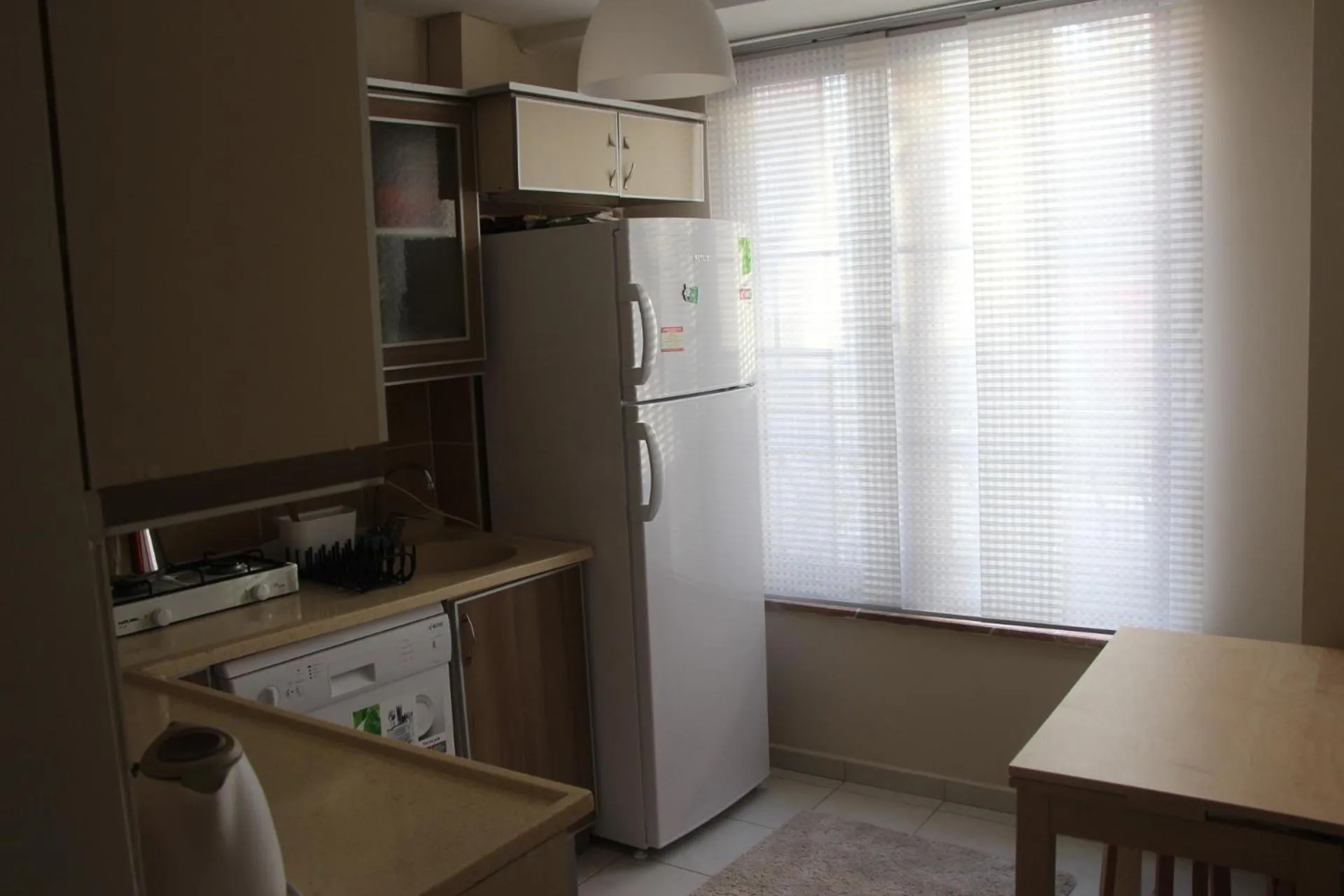 Kitchen or kitchenette in Kinzi House