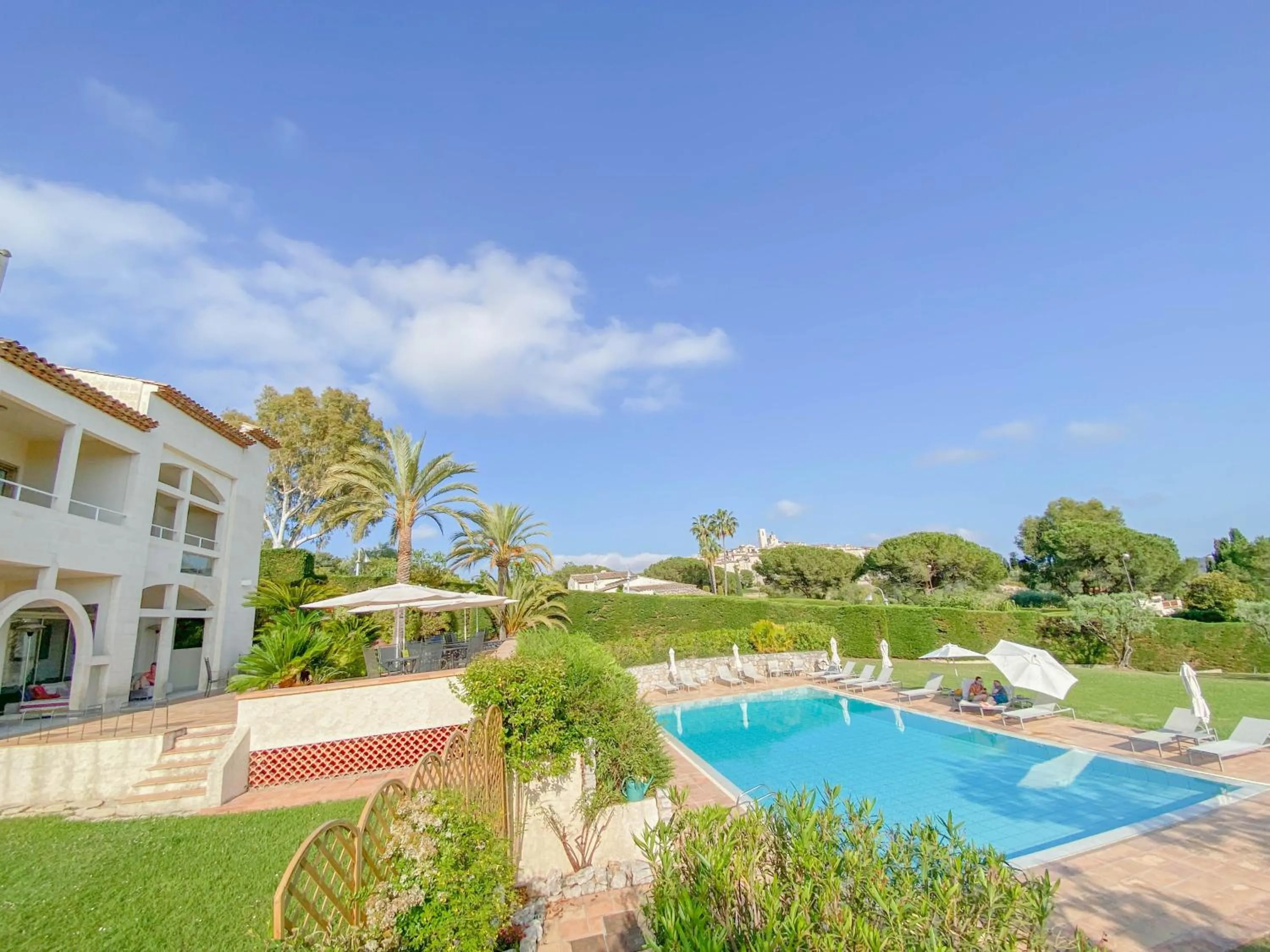 Pool view in Villa St Maxime