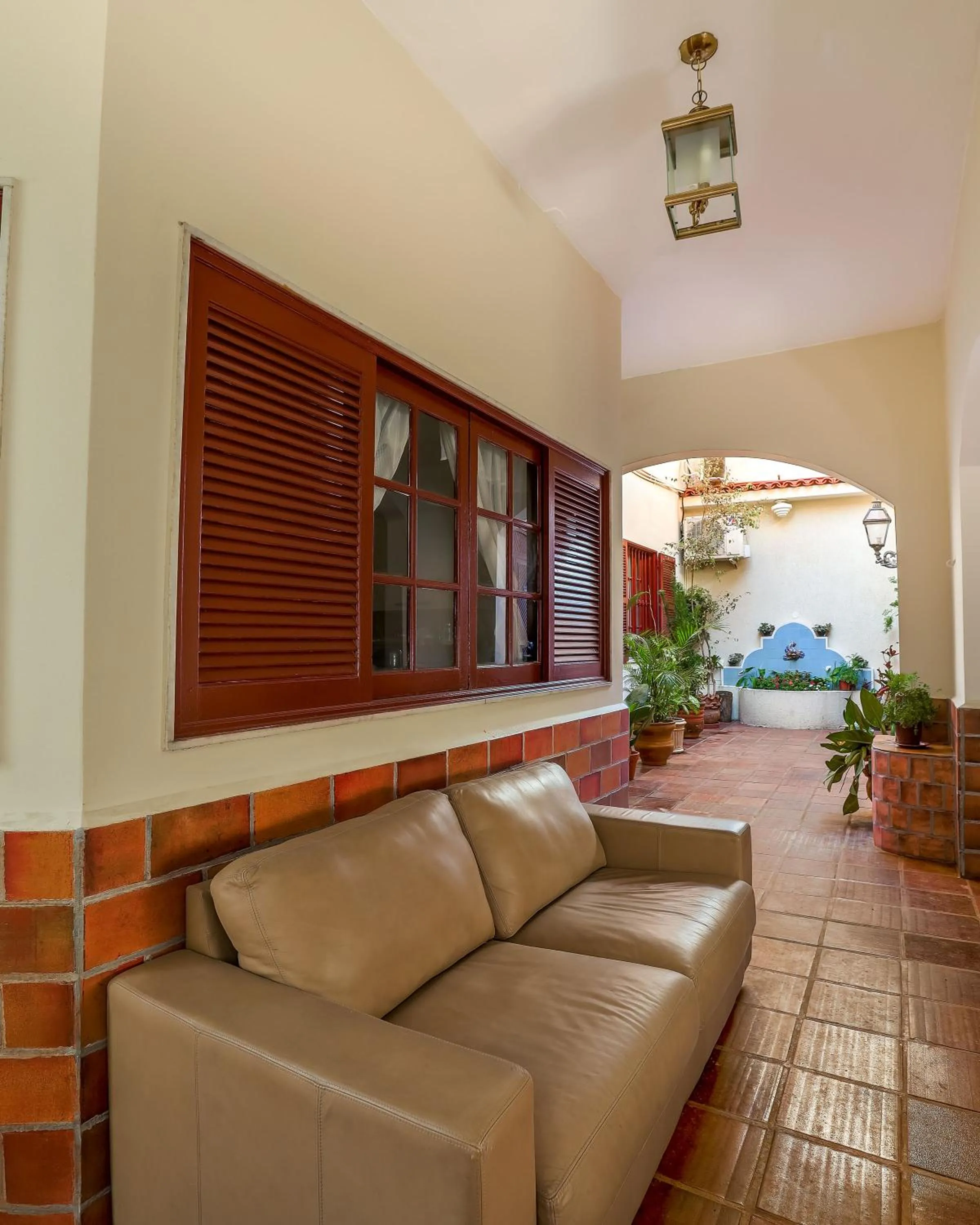 Seating area in Inn House Santa Teresa