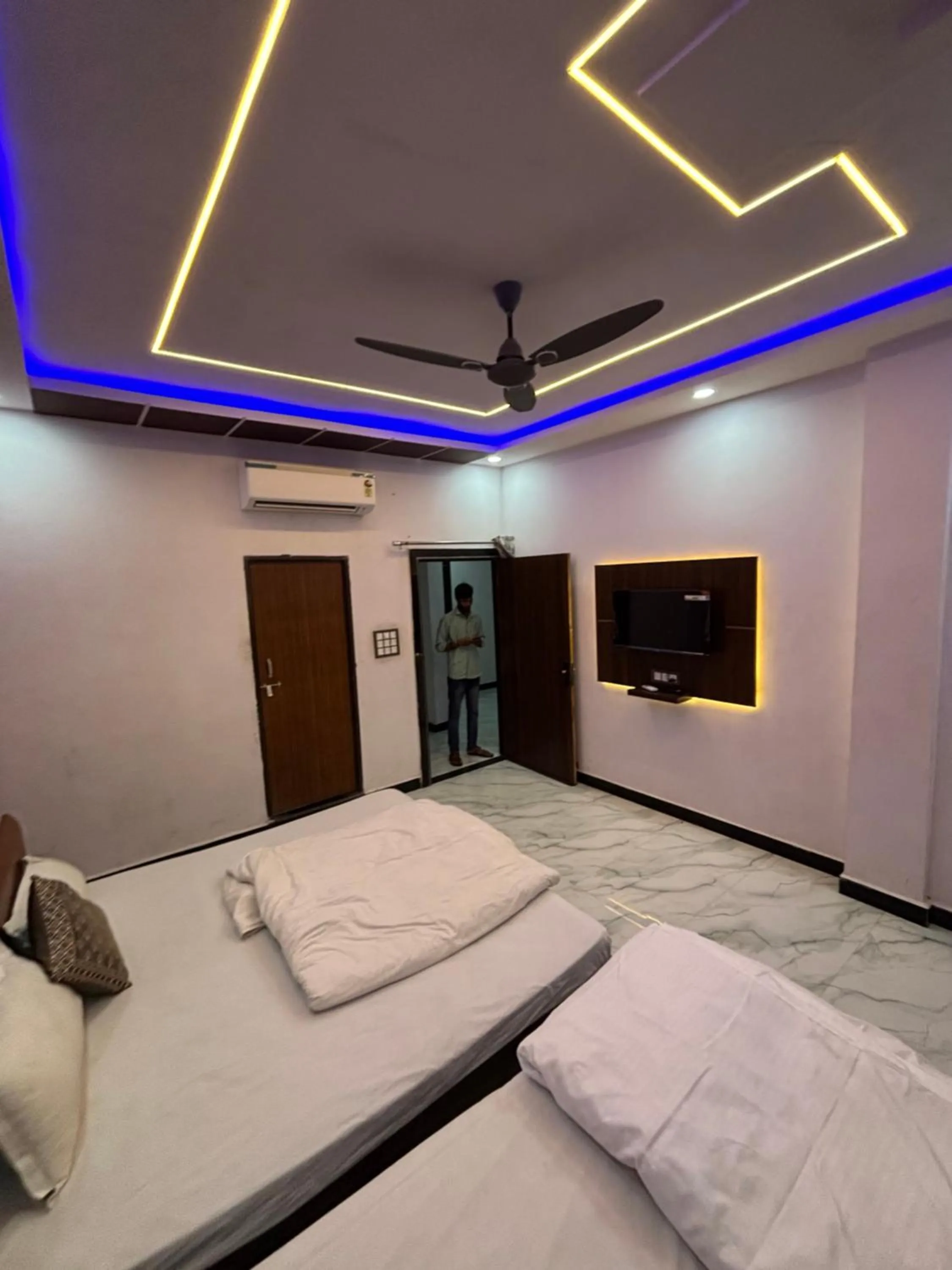 Bed in Hotel Moonlight & Restaurant