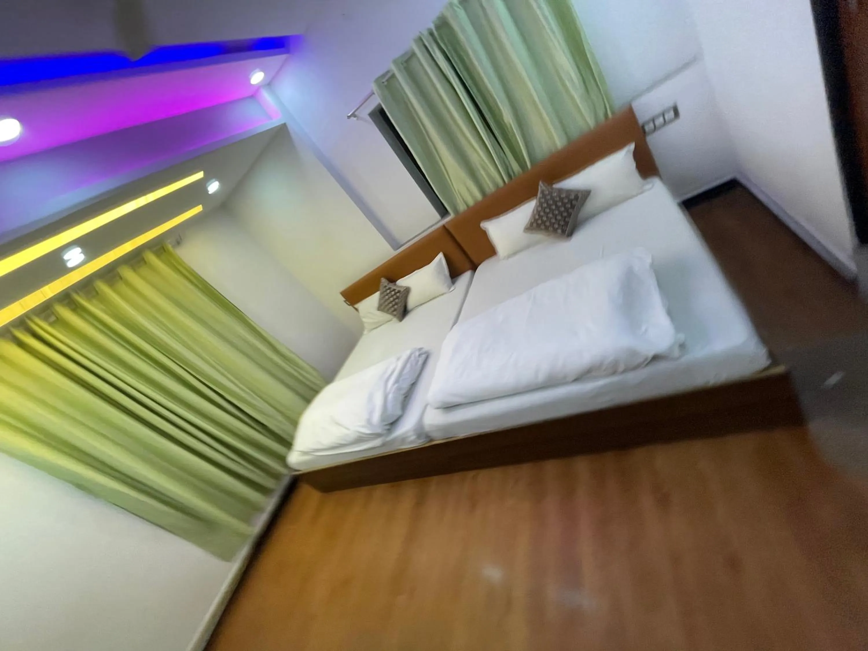 Bedroom, Bed in Hotel Moonlight & Restaurant