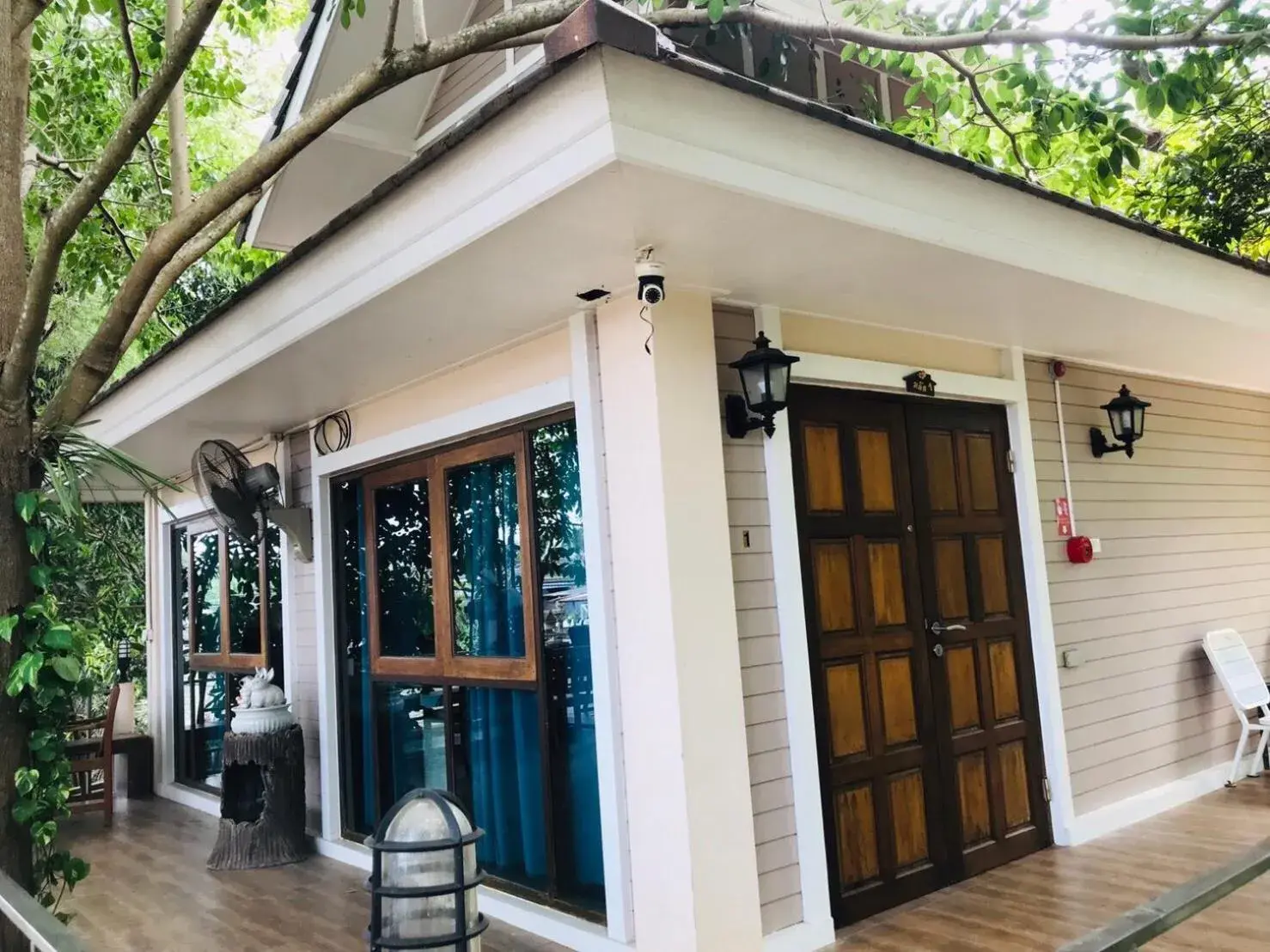 Economy Double Room in Damnoen Care Resort Economy Double Room in Damnoen Care Resort