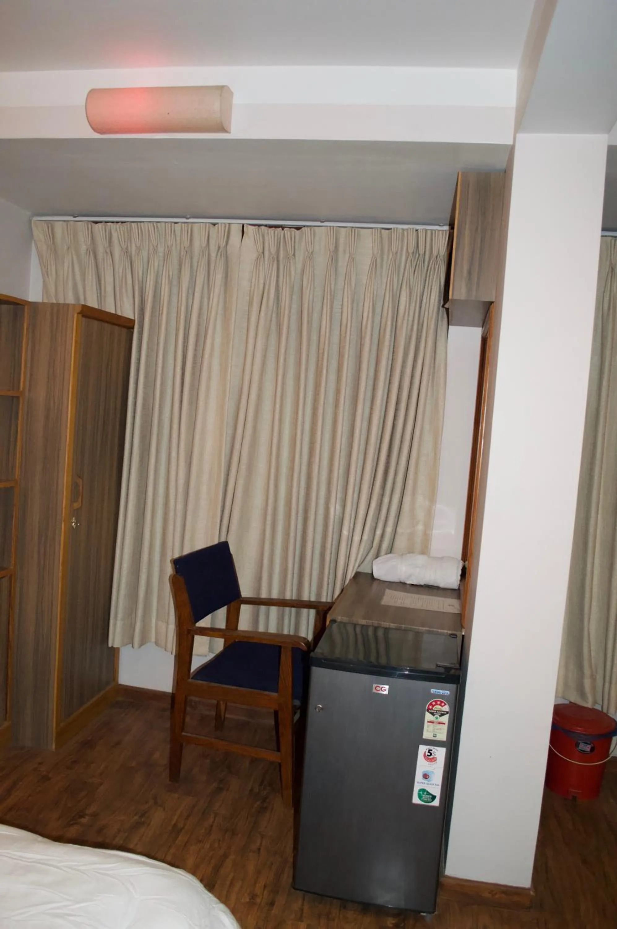 Seating area, Bed in k2Homes