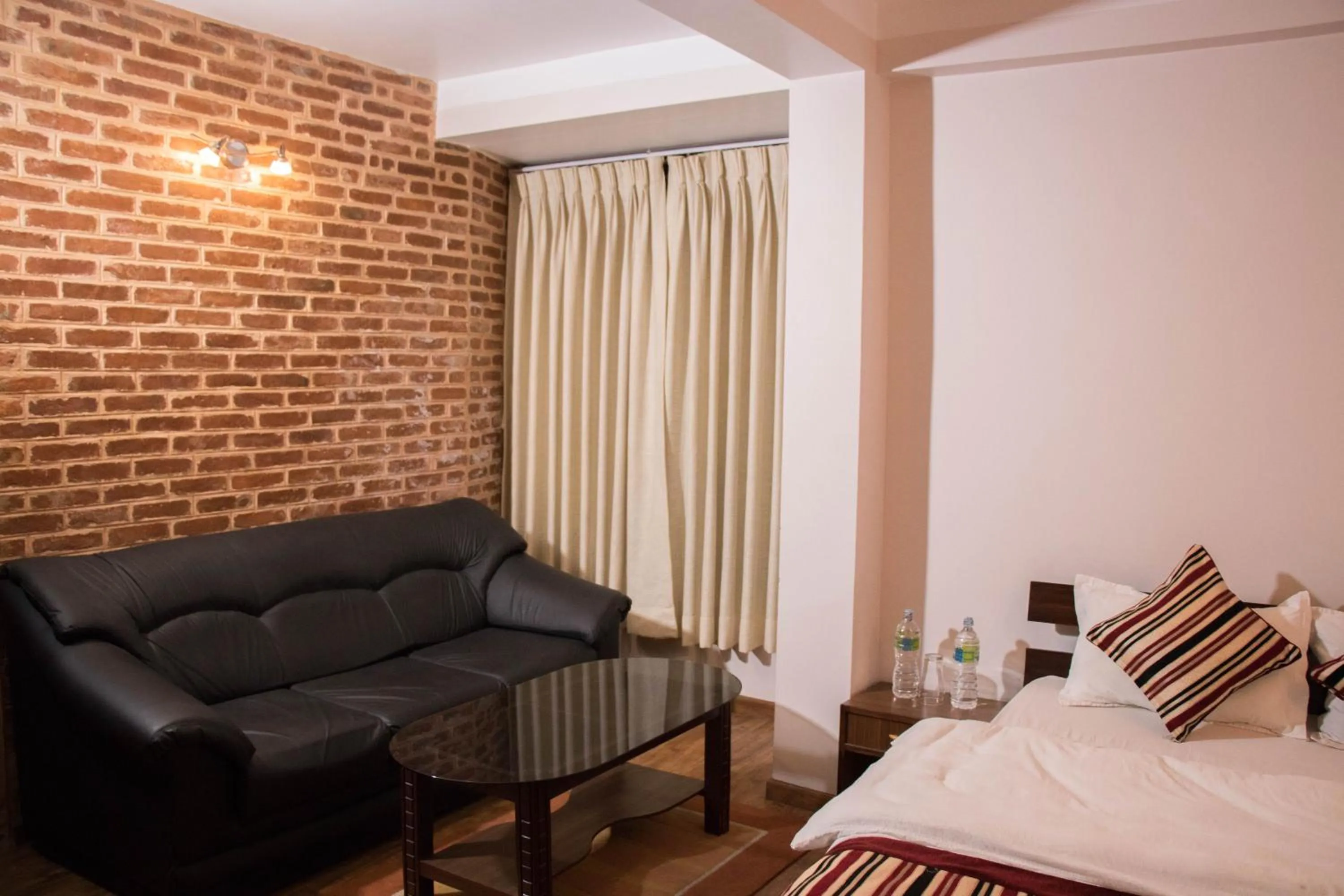 Living room, Bed in k2Homes