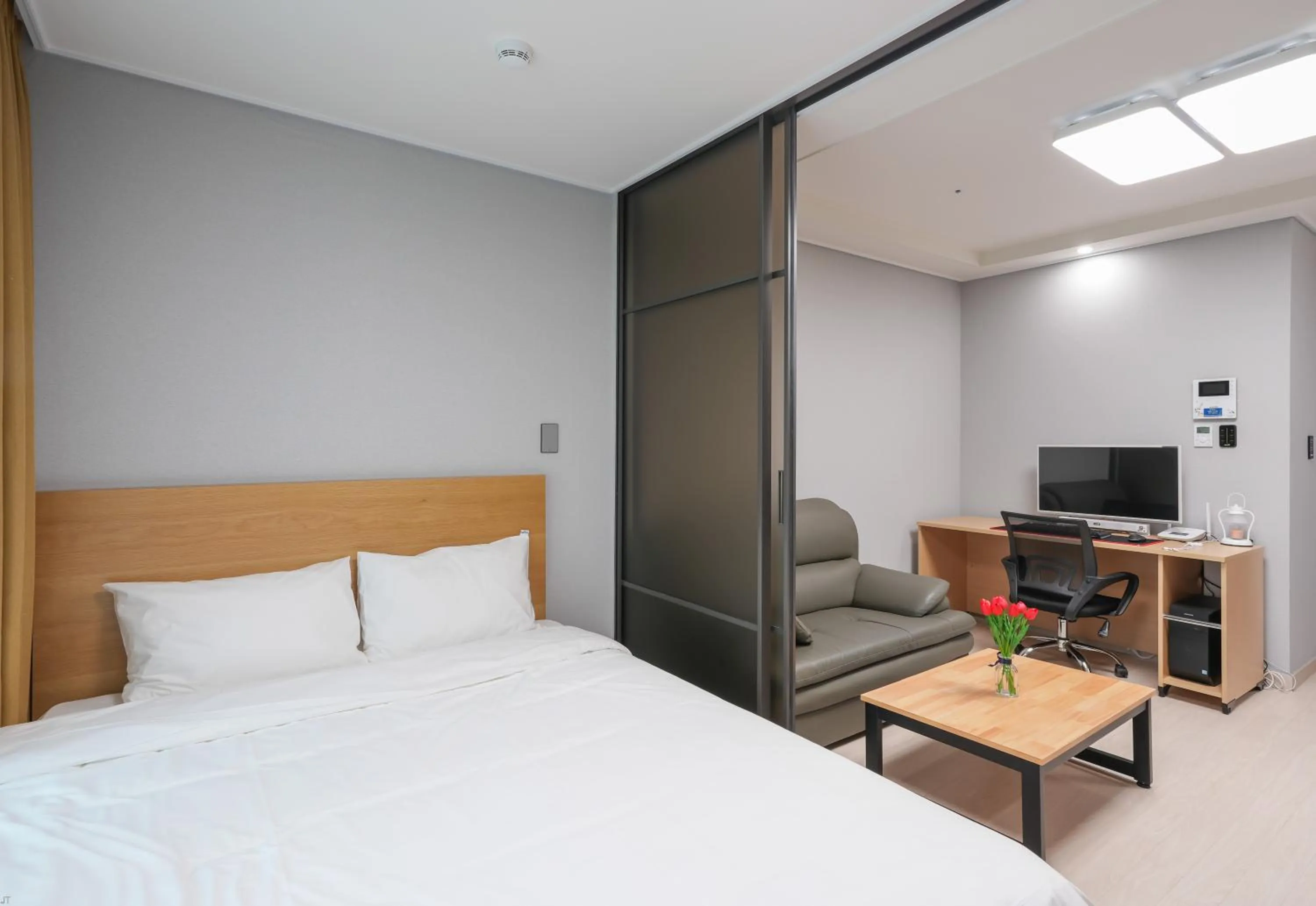 Bed in Firstcity Hotel YEOSU