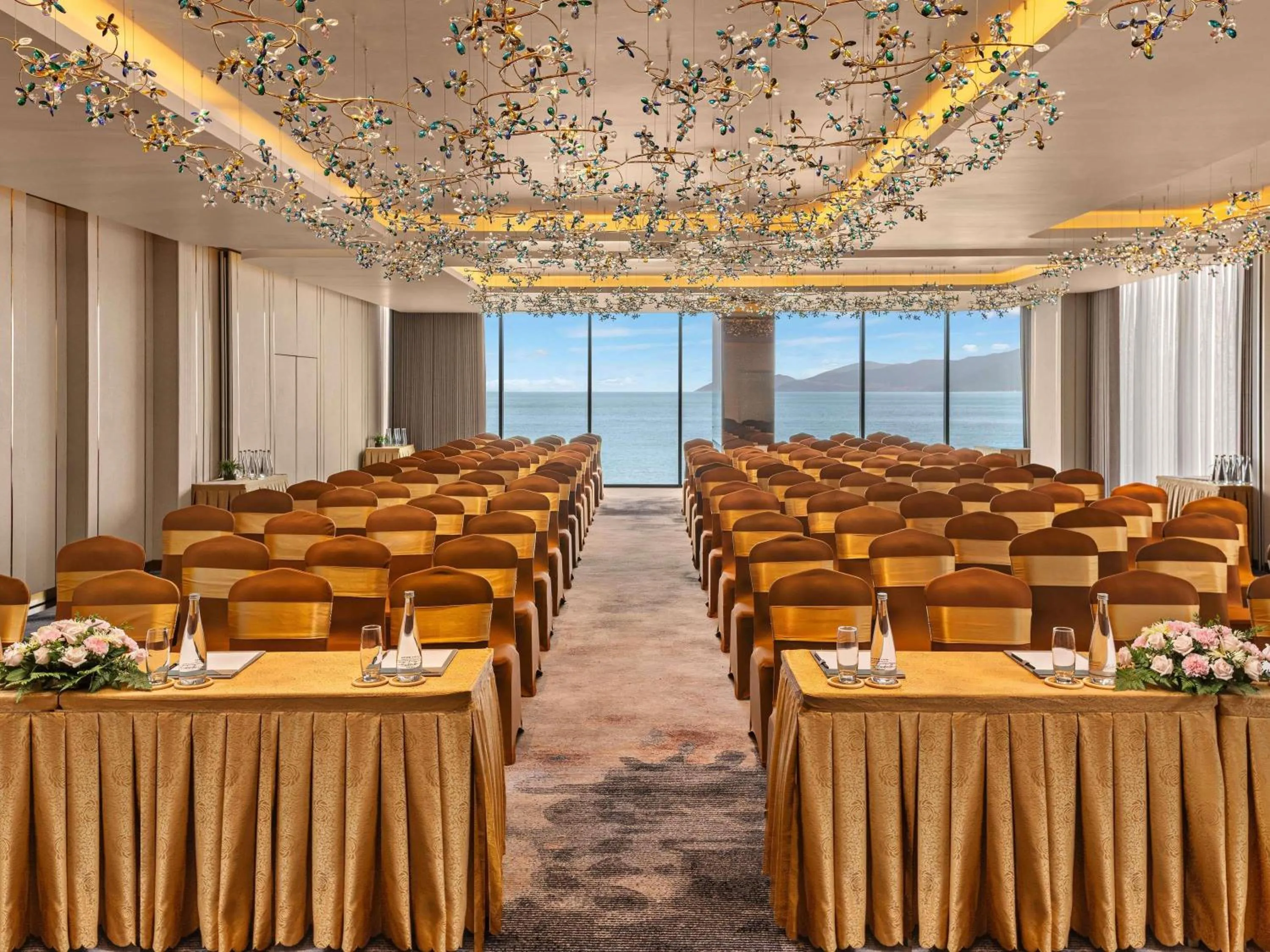 Meeting/conference room in The Morning Glow - Handwritten Collection