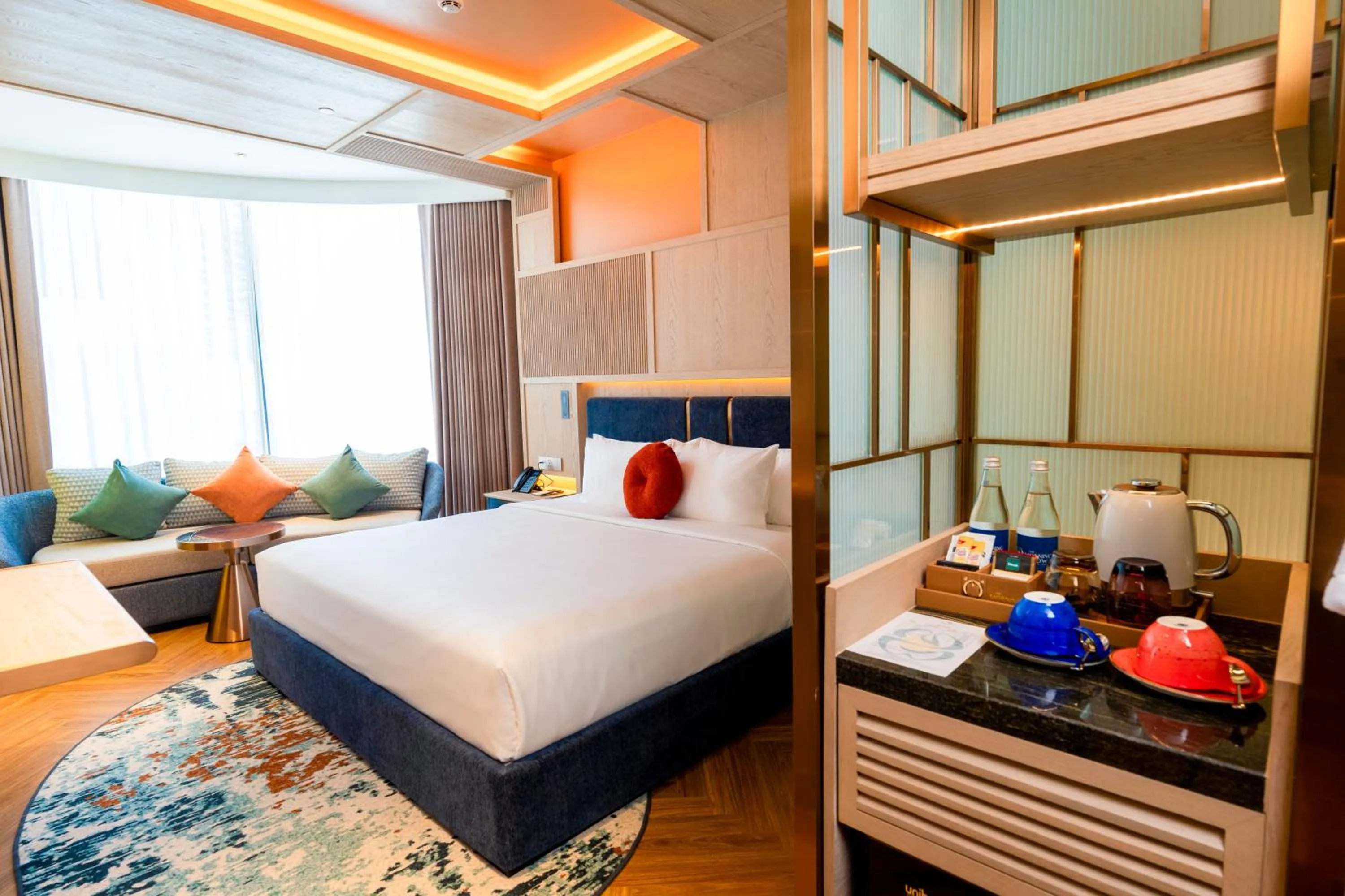 Bed in The Morning Glow - Handwritten Collection