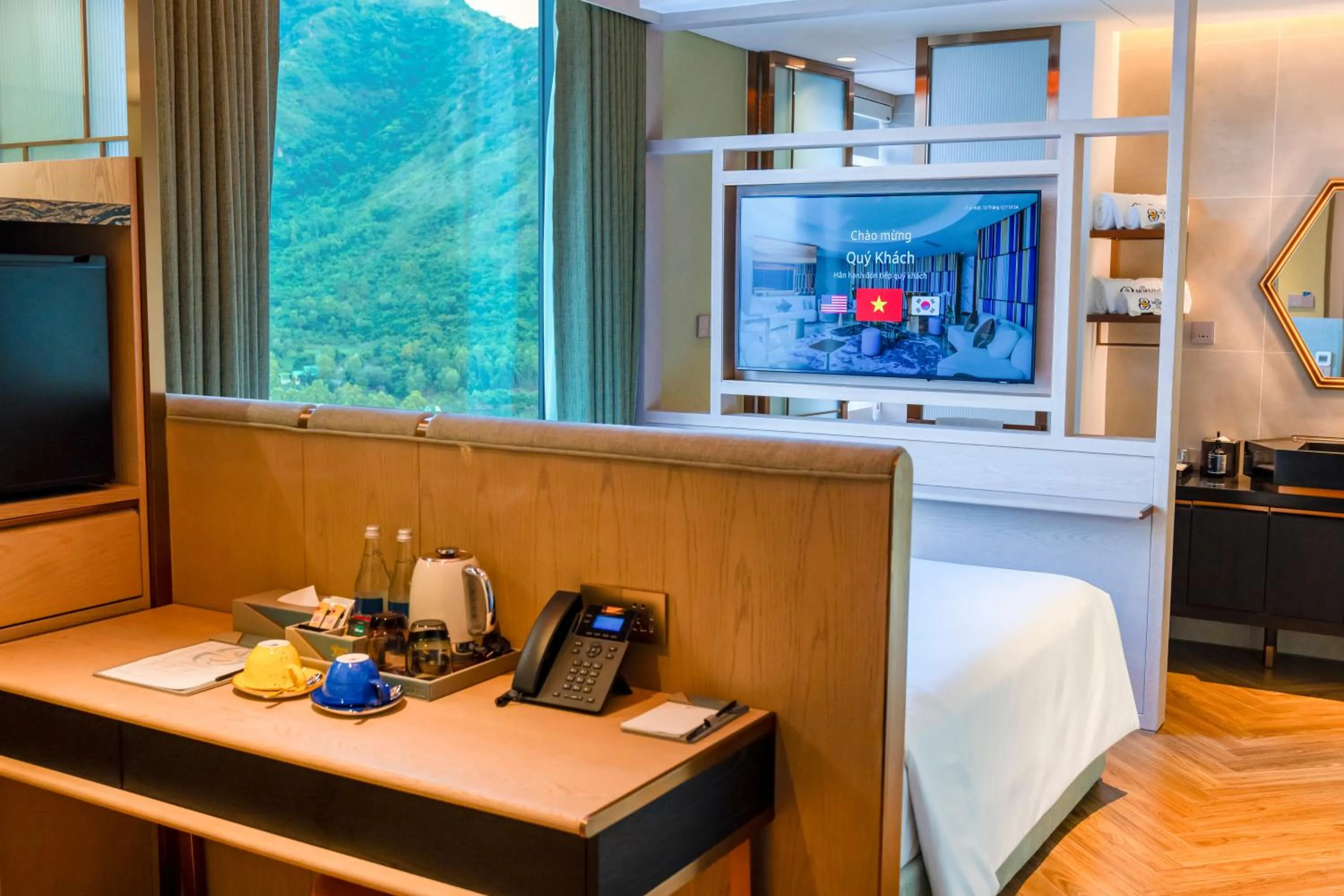 Mountain view in The Morning Glow - Handwritten Collection