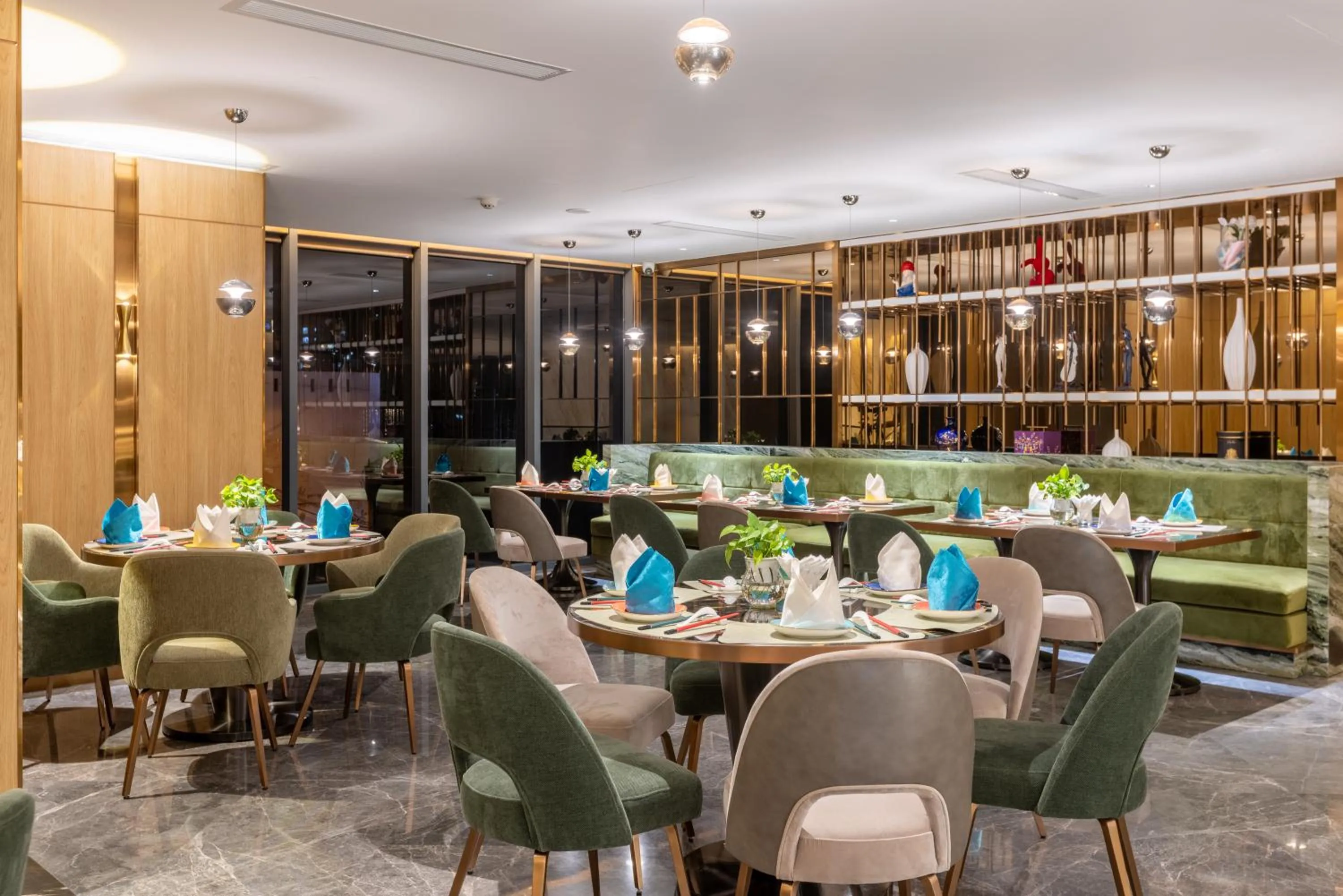 Restaurant/places to eat in The Morning Glow - Handwritten Collection