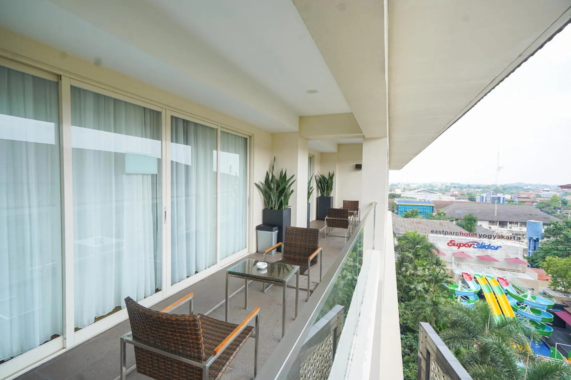 Balcony/Terrace in Eastparc Hotel Yogyakarta