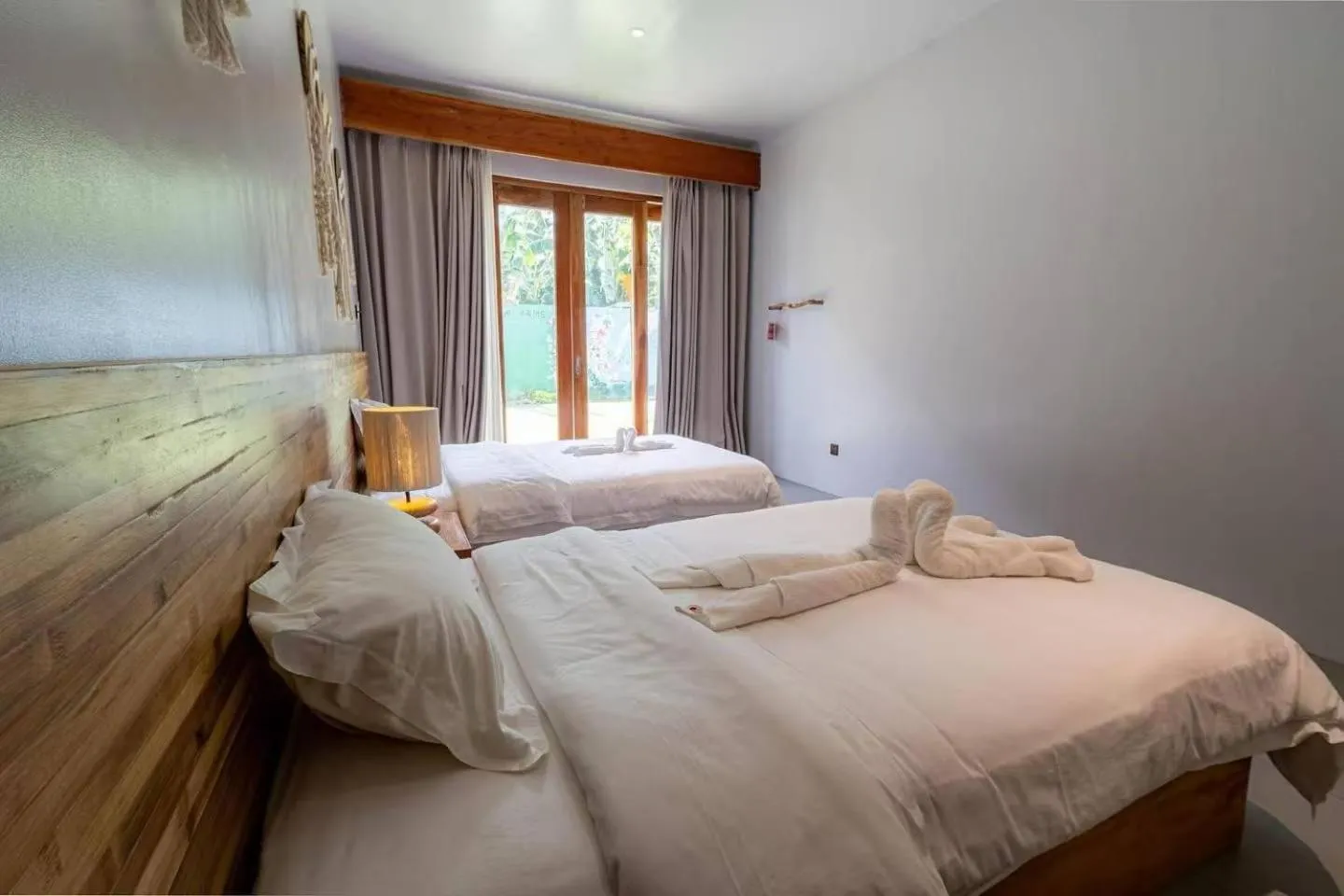 Bedroom, Bed in E-Fun Dive Resort