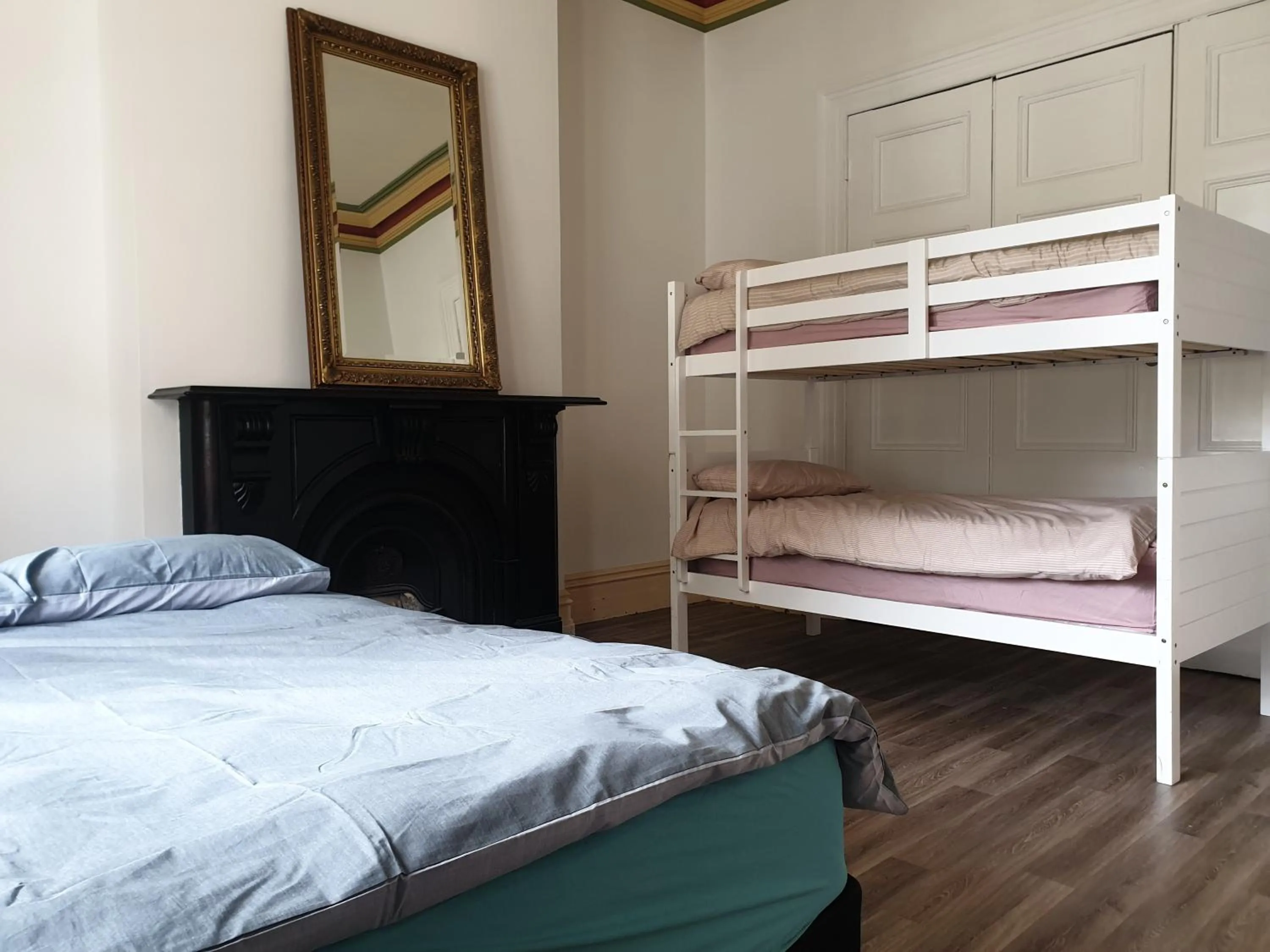 Bed in Fitzroy Private Rooms - 132 Nicholson Homestay