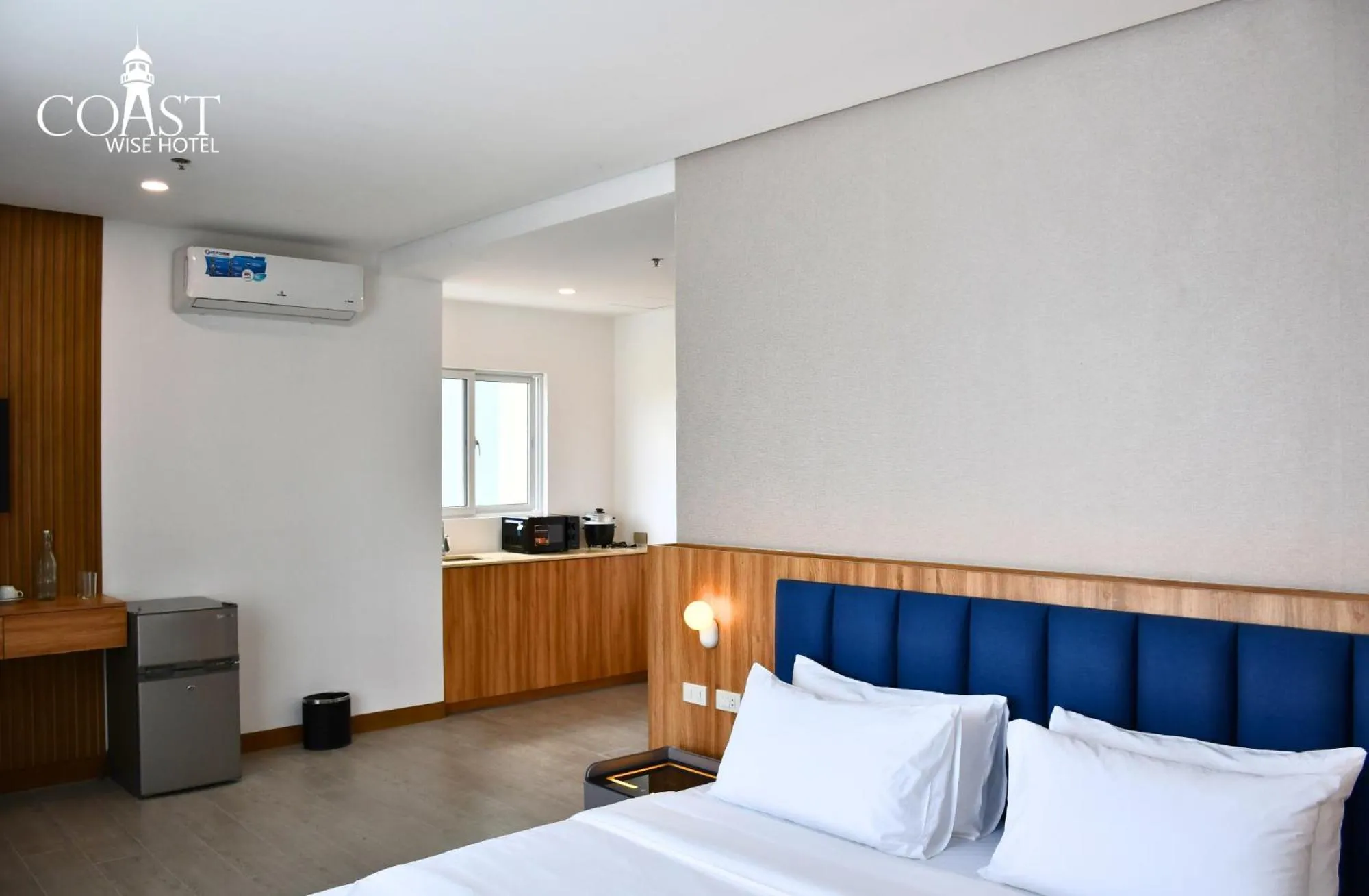 Bed in Coast Wise Hotel Dumaguete