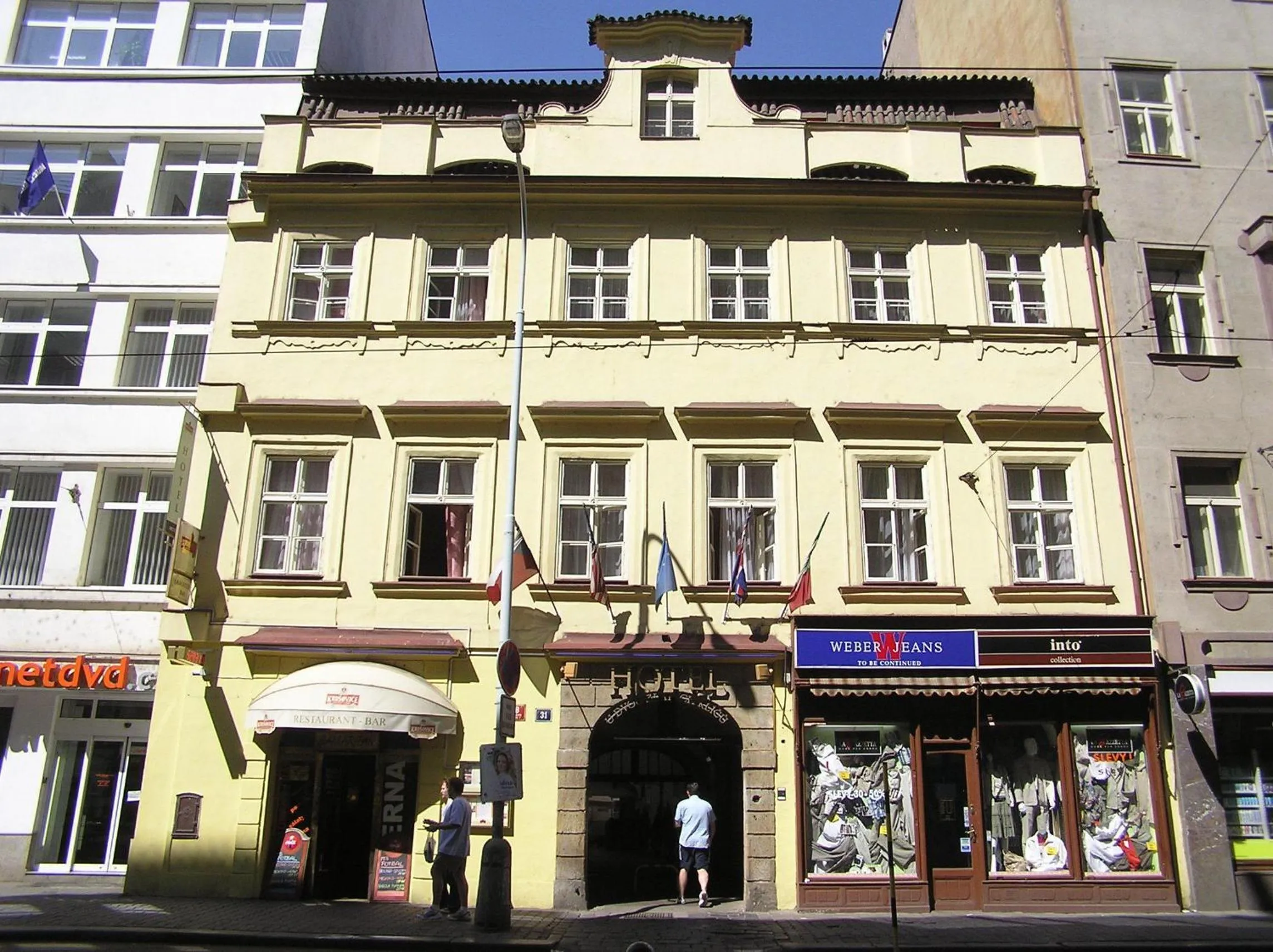 Facade/entrance in Hotel U dvou zlatých klíčů