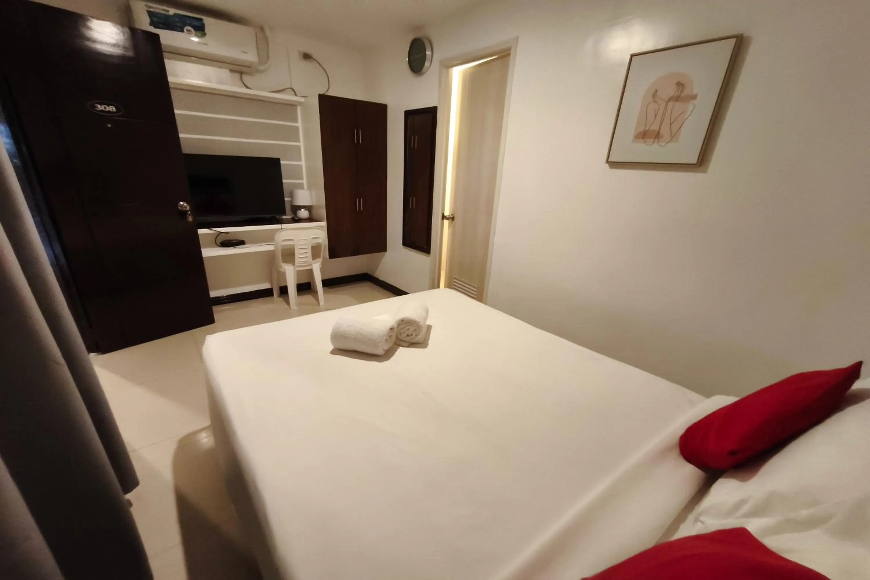 Bedroom, Bed in Ecoland 88 Apartelle and Suite near SM Davao