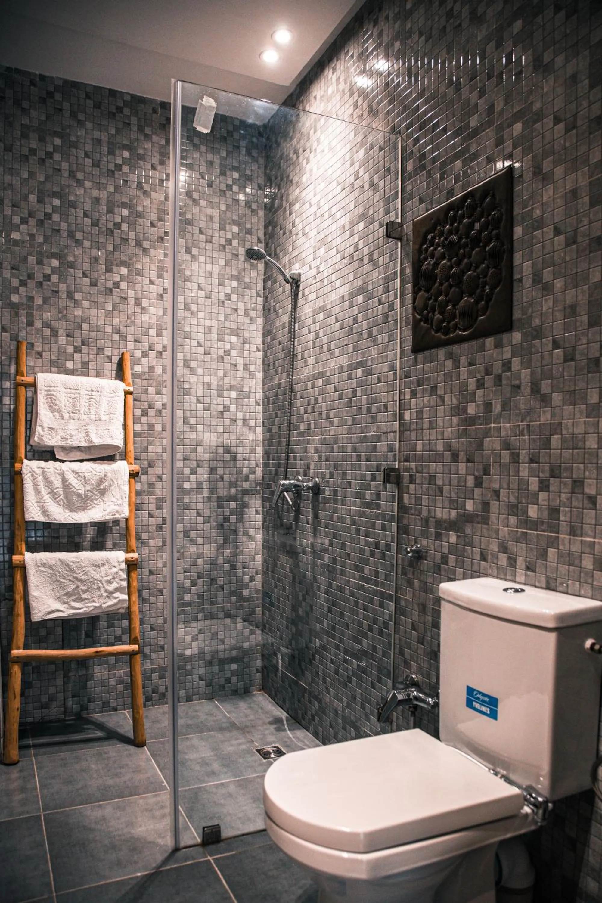 Bathroom in Riad Tislite & SPA