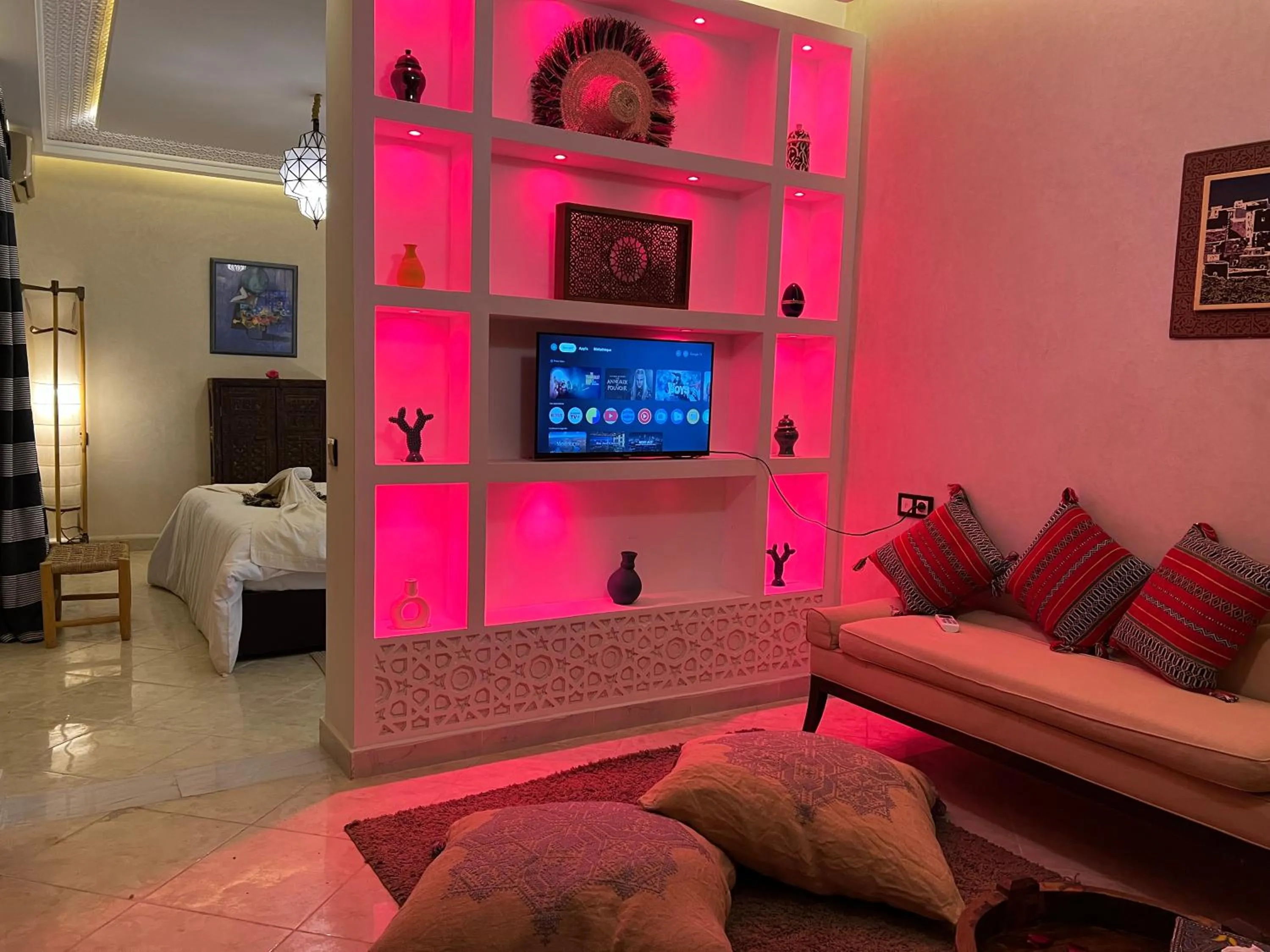 TV and multimedia in Riad Tislite & SPA