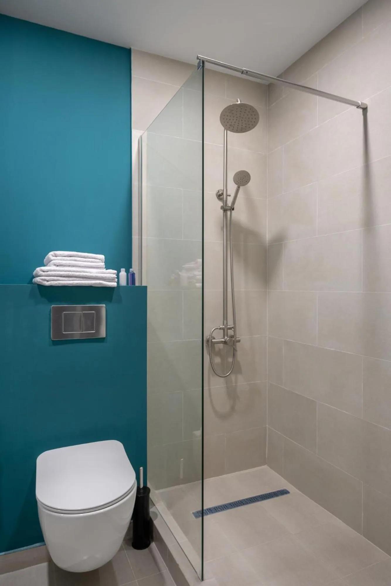 Shower in Gudauri Ski Resort - Alpic Apartments