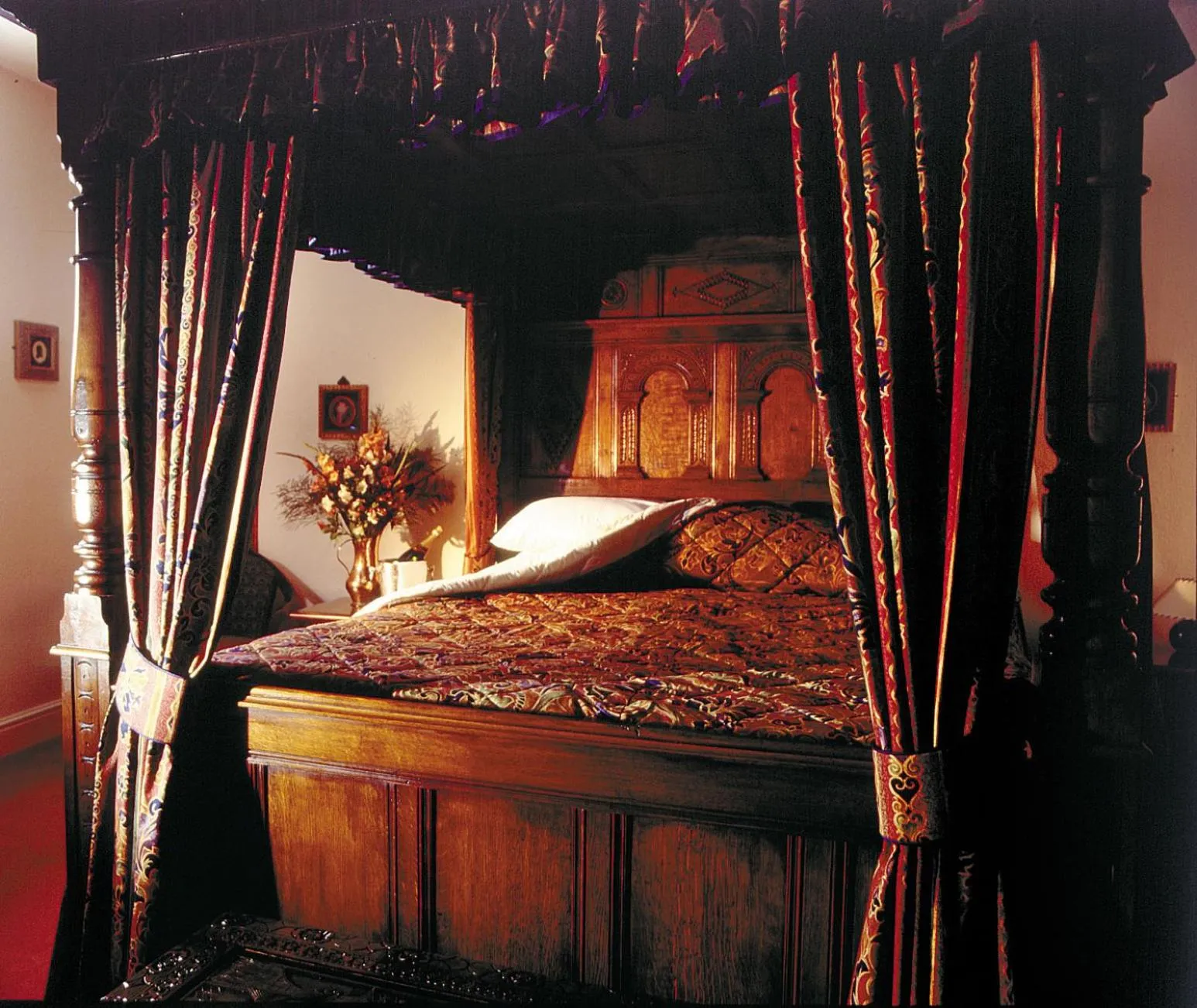 Bed in The Deddington Arms