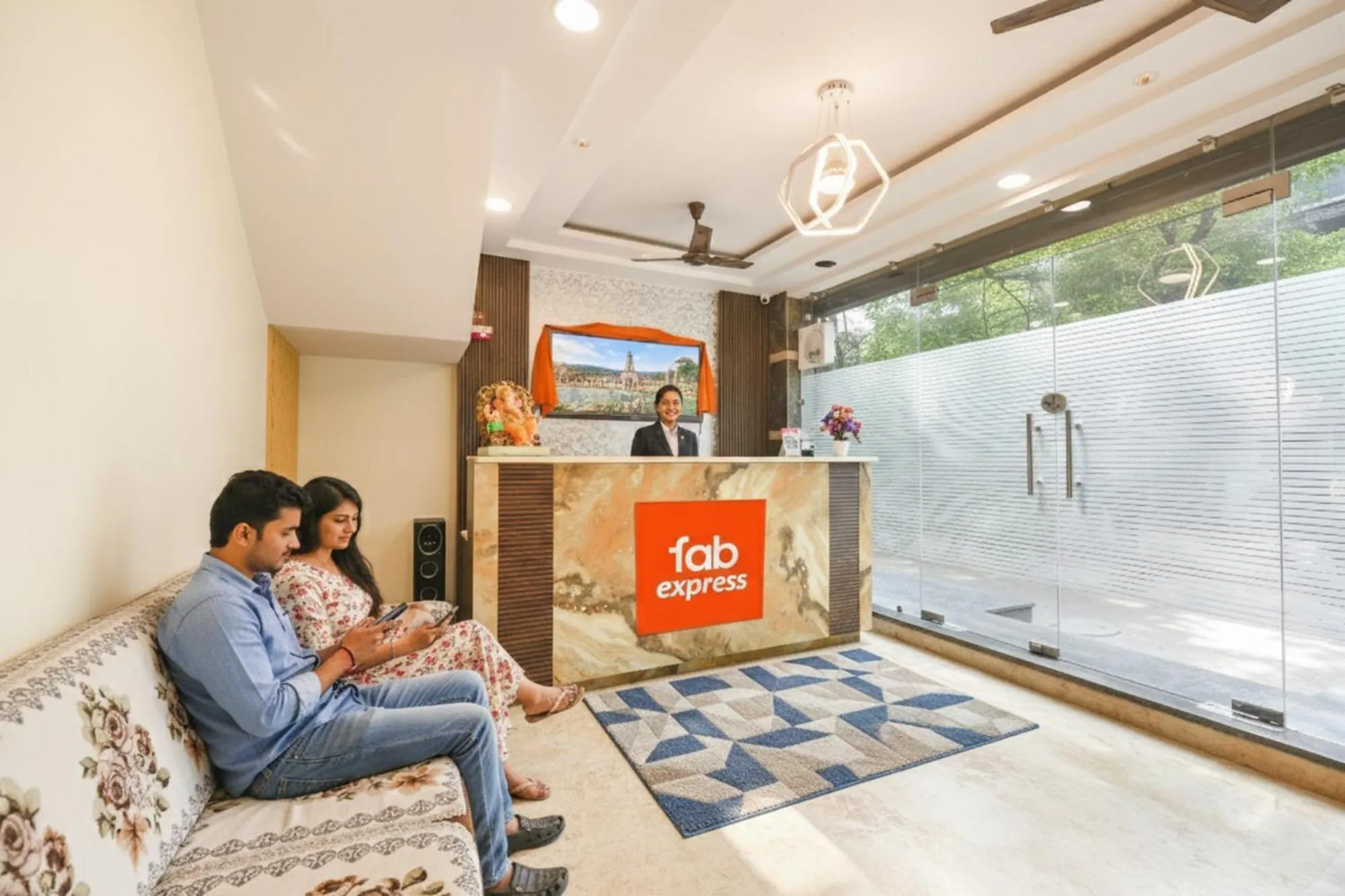 Lobby or reception in FabHotel Golden Tree