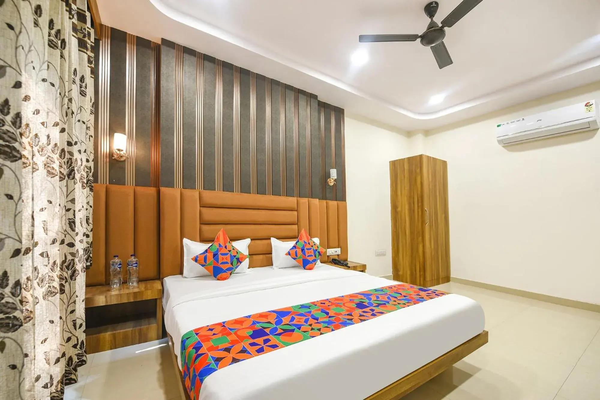 Suite - single occupancy in FabHotel Golden Tree Suite - single occupancy in FabHotel Golden Tree