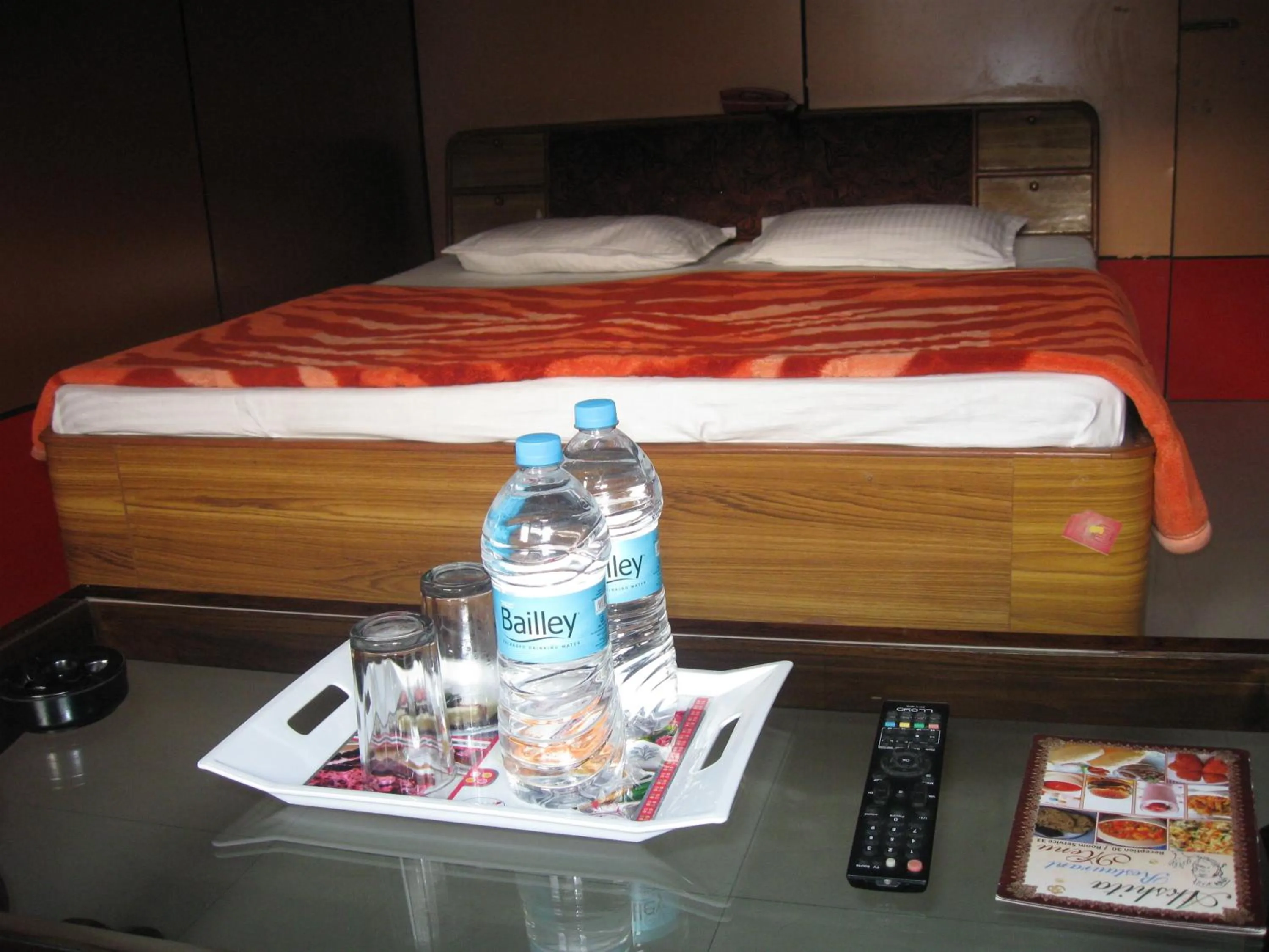 Bed in Hotel Shiv Ganga