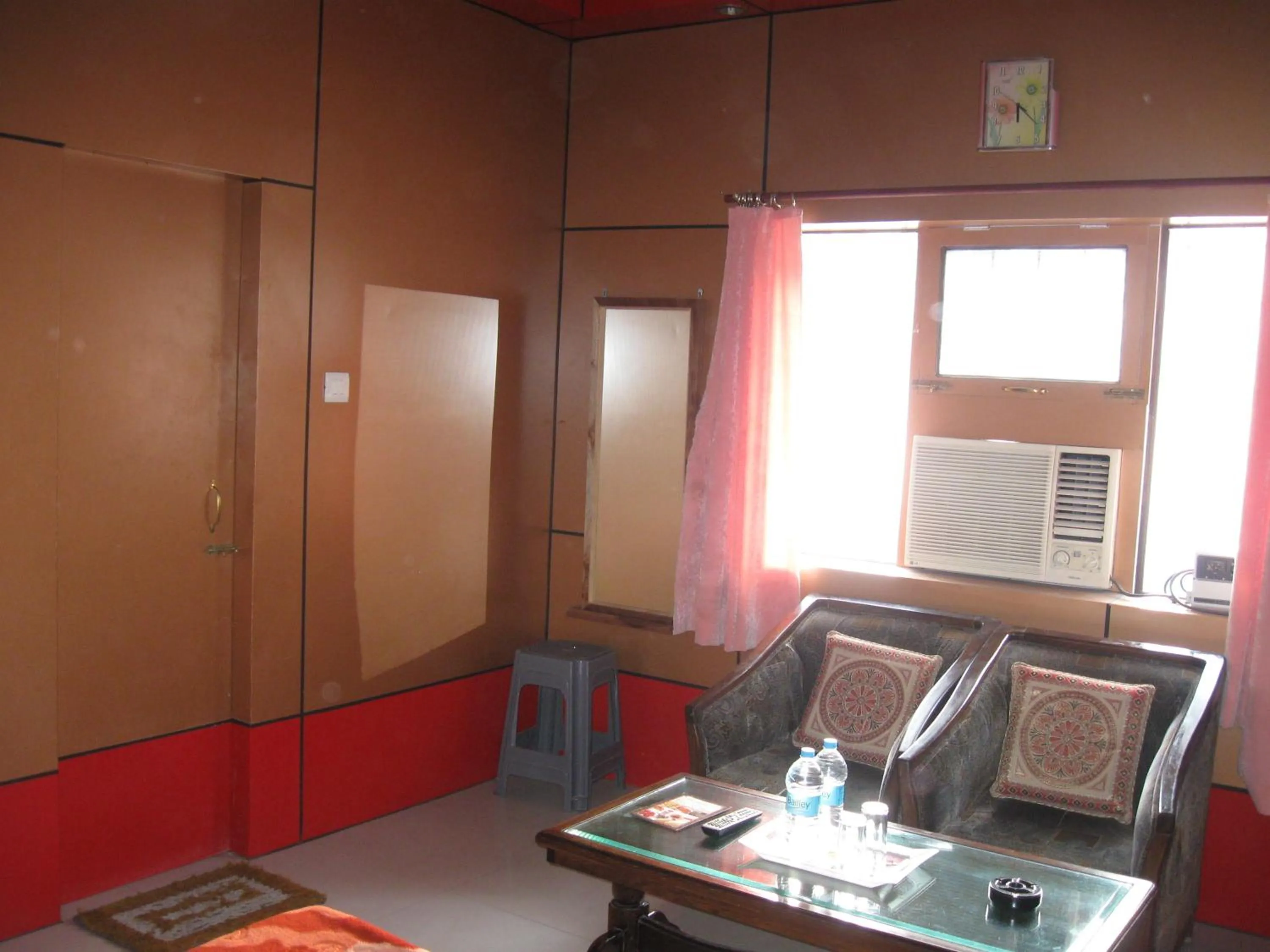 Seating area in Hotel Shiv Ganga