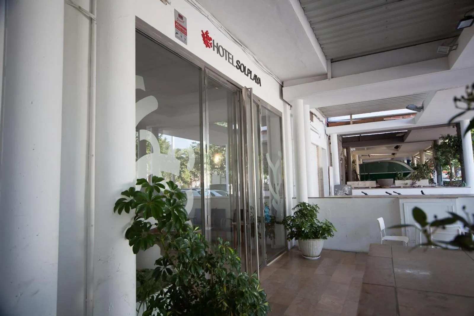 Facade/entrance in Sol Playa