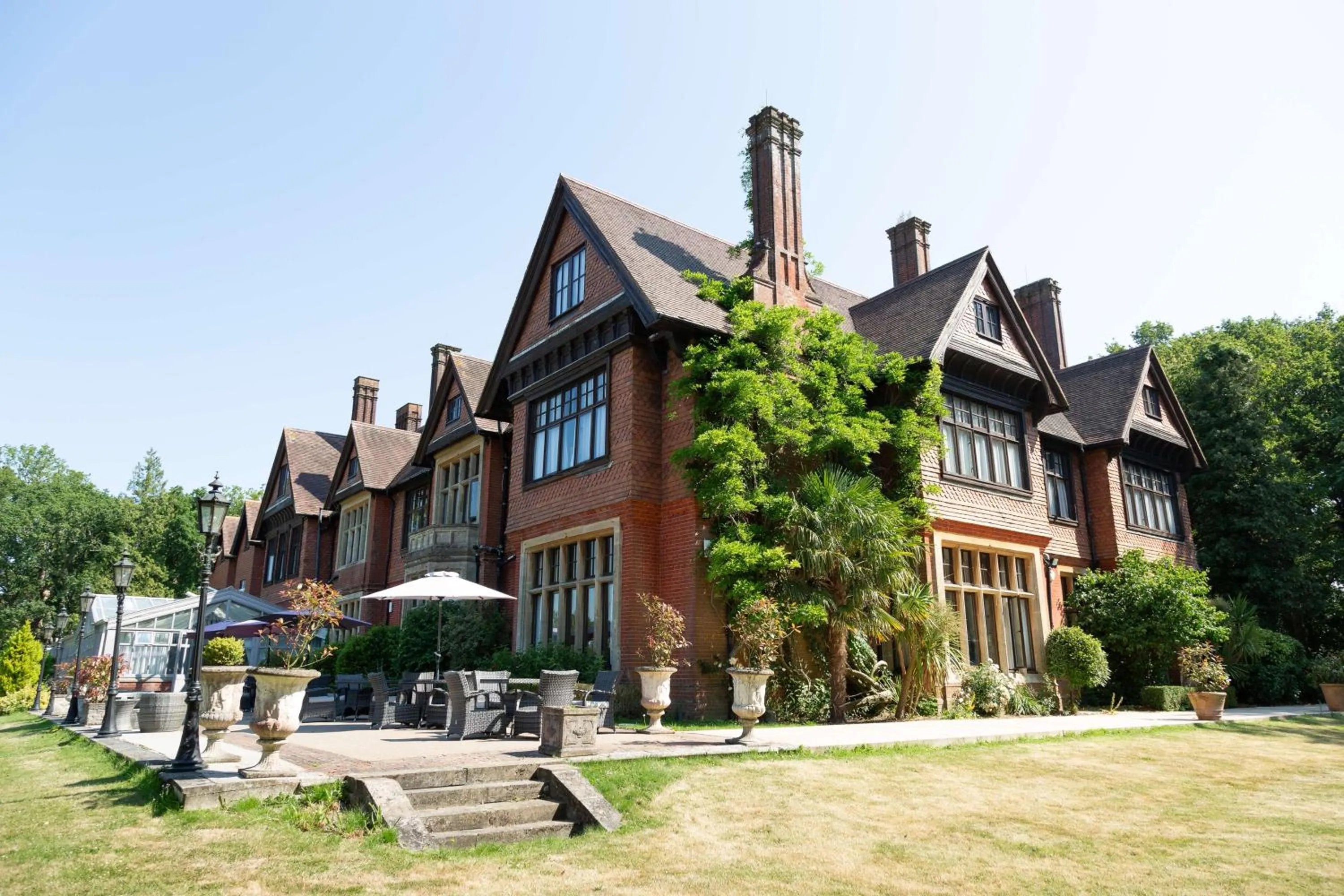 Property building in Stanhill Court Hotel, a member of Radisson Individuals