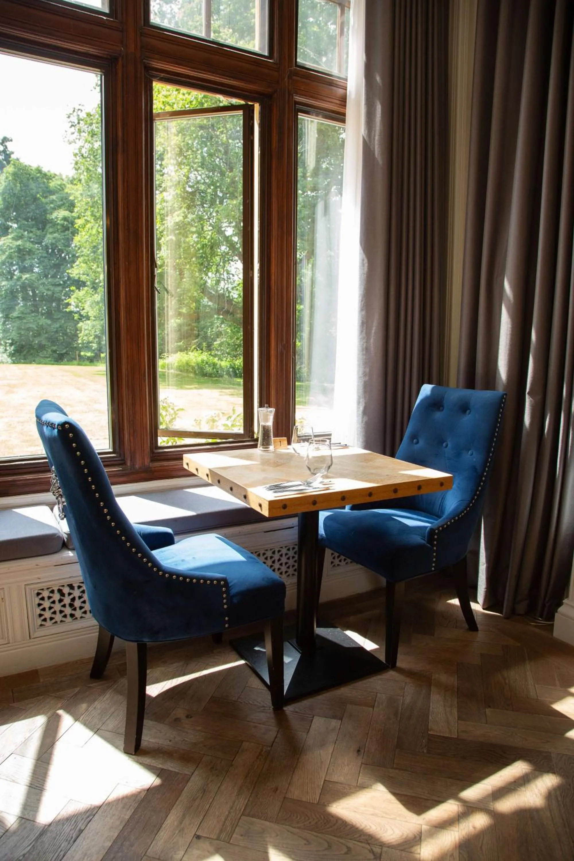 Restaurant/places to eat in Stanhill Court Hotel, a member of Radisson Individuals