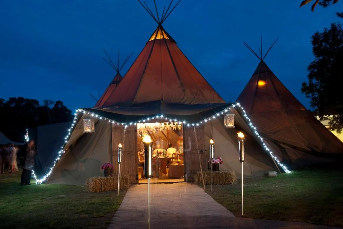wedding in Stanhill Court Hotel, a member of Radisson Individuals