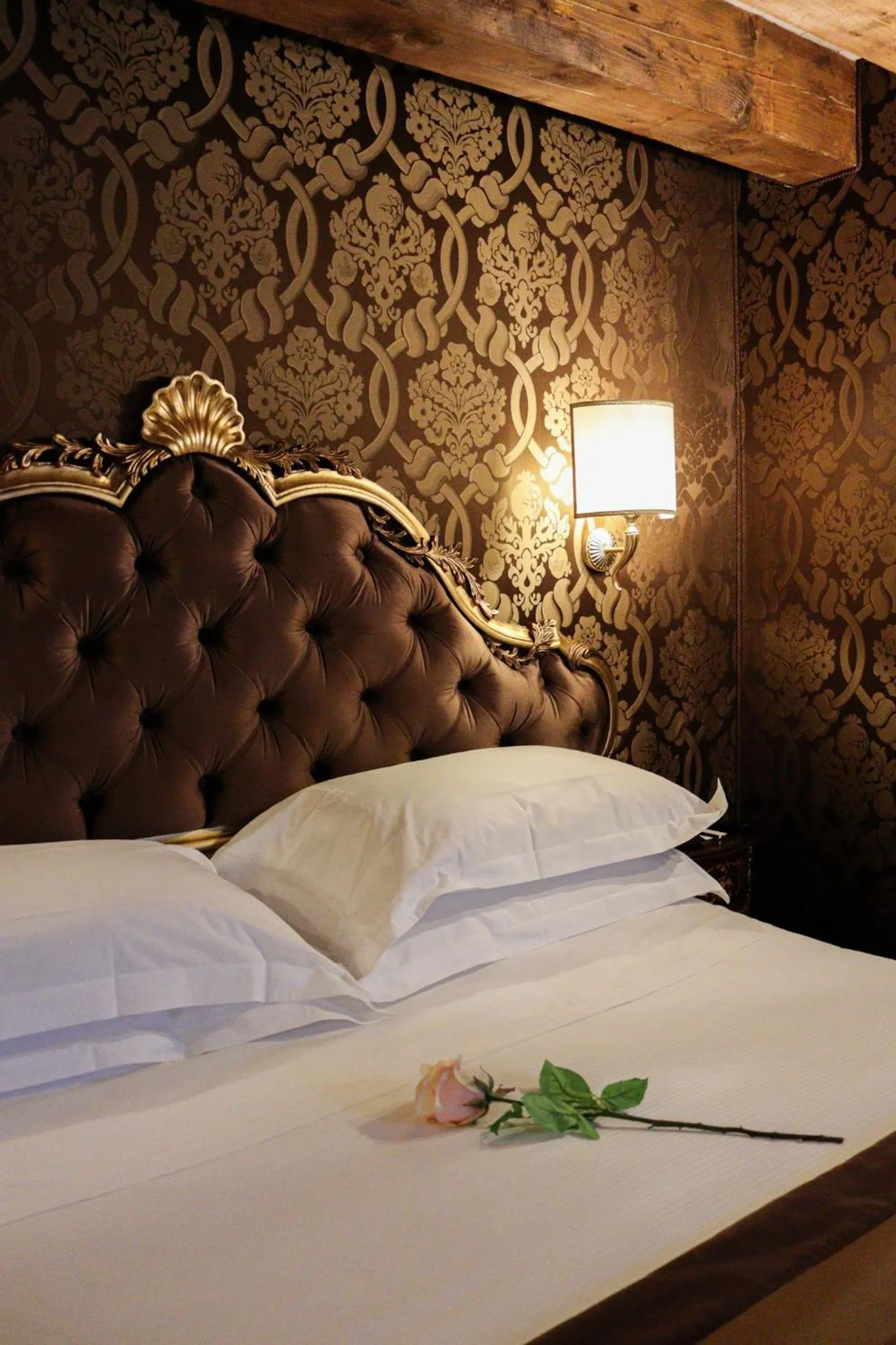 Bed in Hotel Ai Cavalieri di Venezia