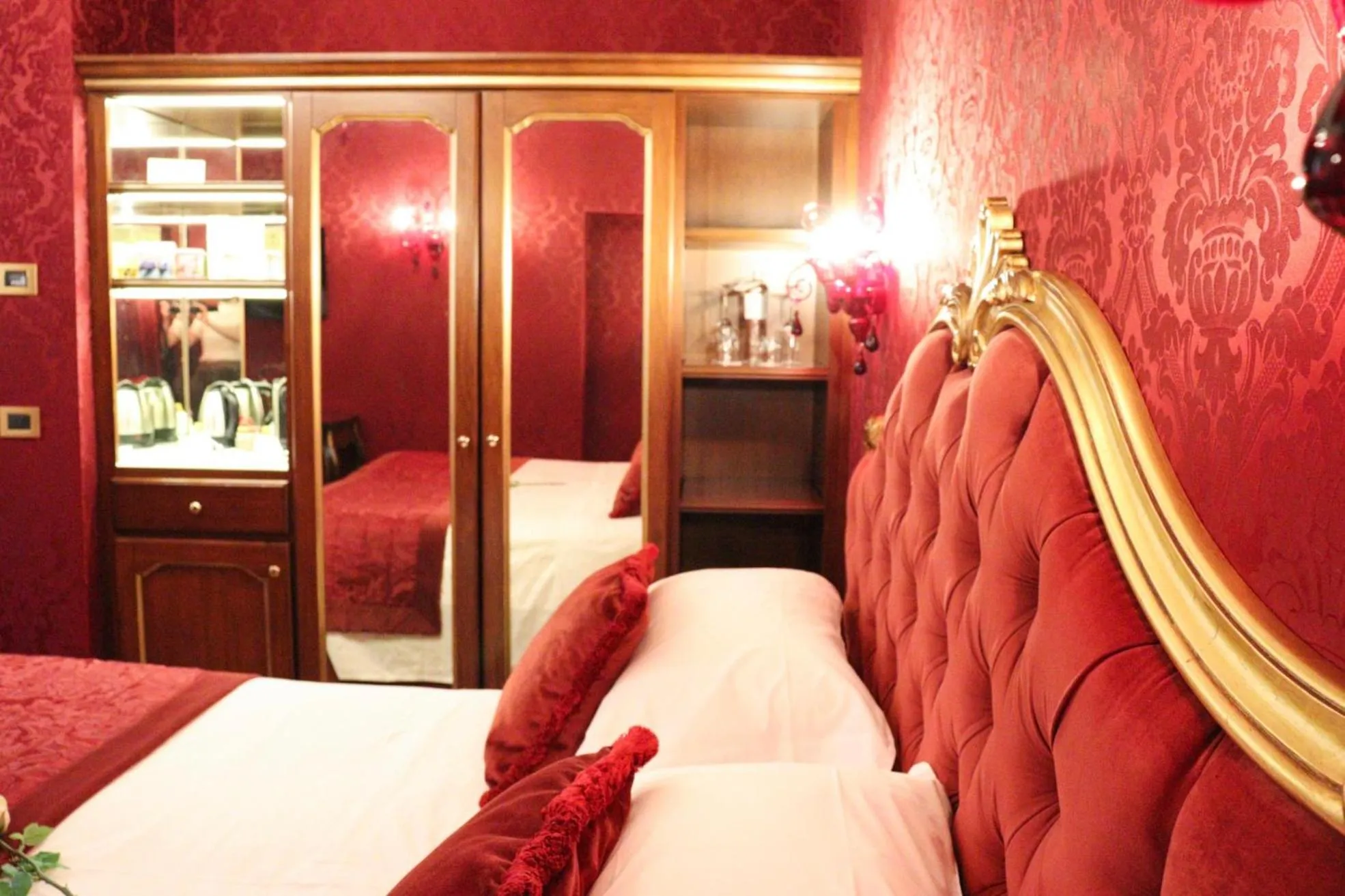 Bed in Hotel Ai Cavalieri di Venezia