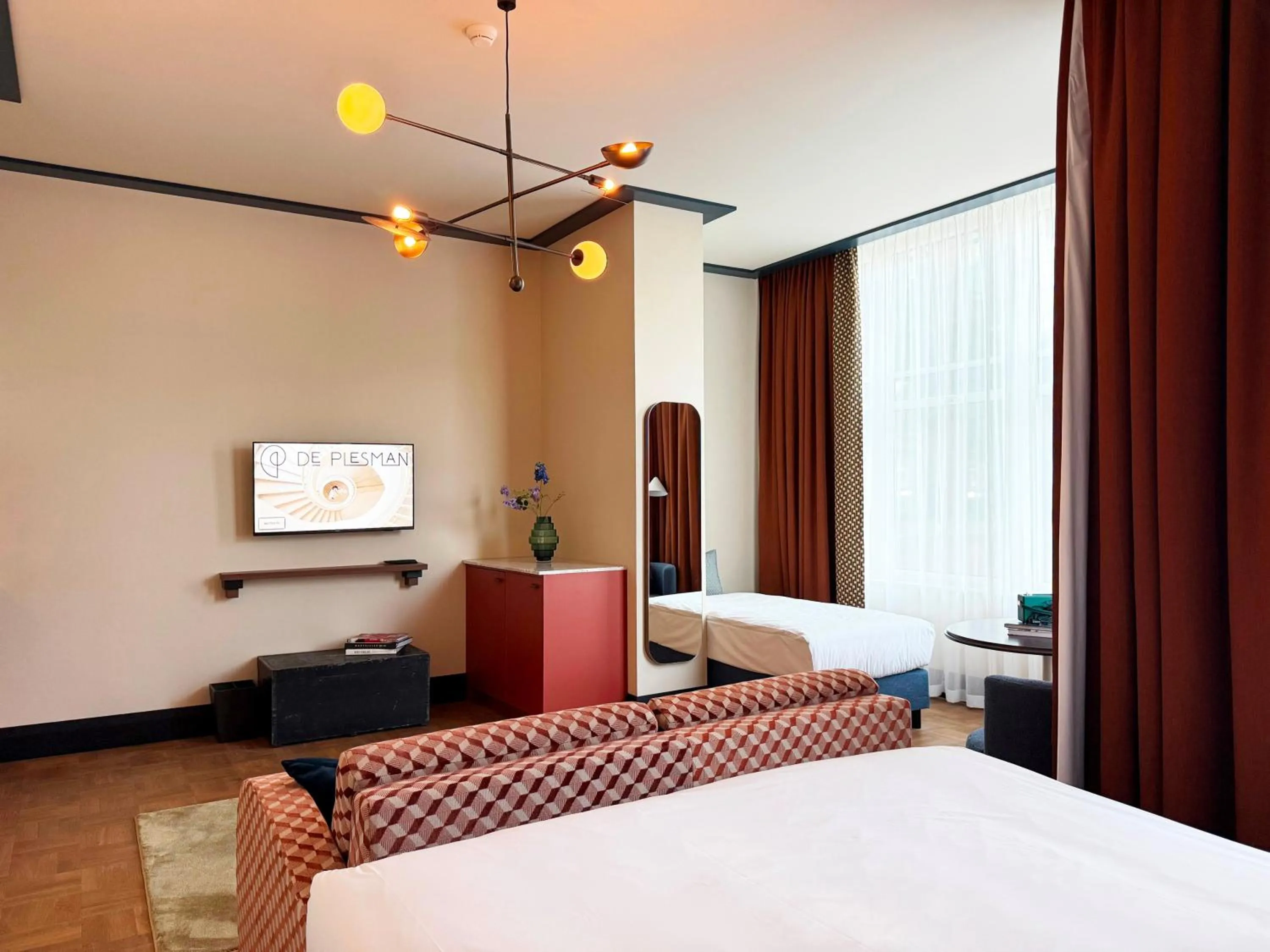 Photo of the whole room, Bed in De Plesman Hotel The Hague