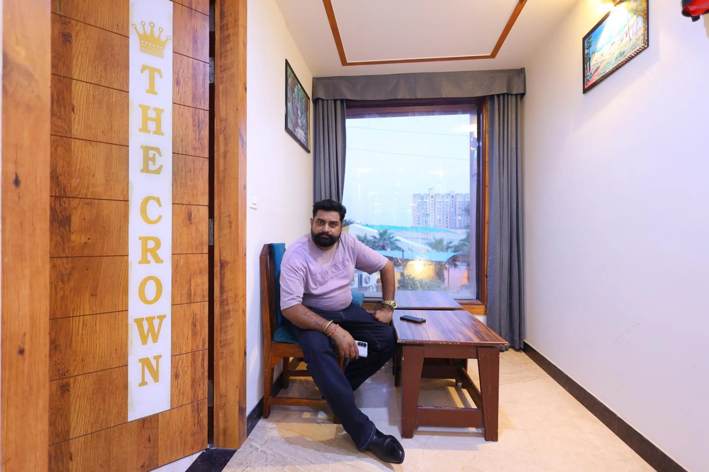 Area and facilities in The Crown Hotel Agra near Taj Mahal & Restaurant