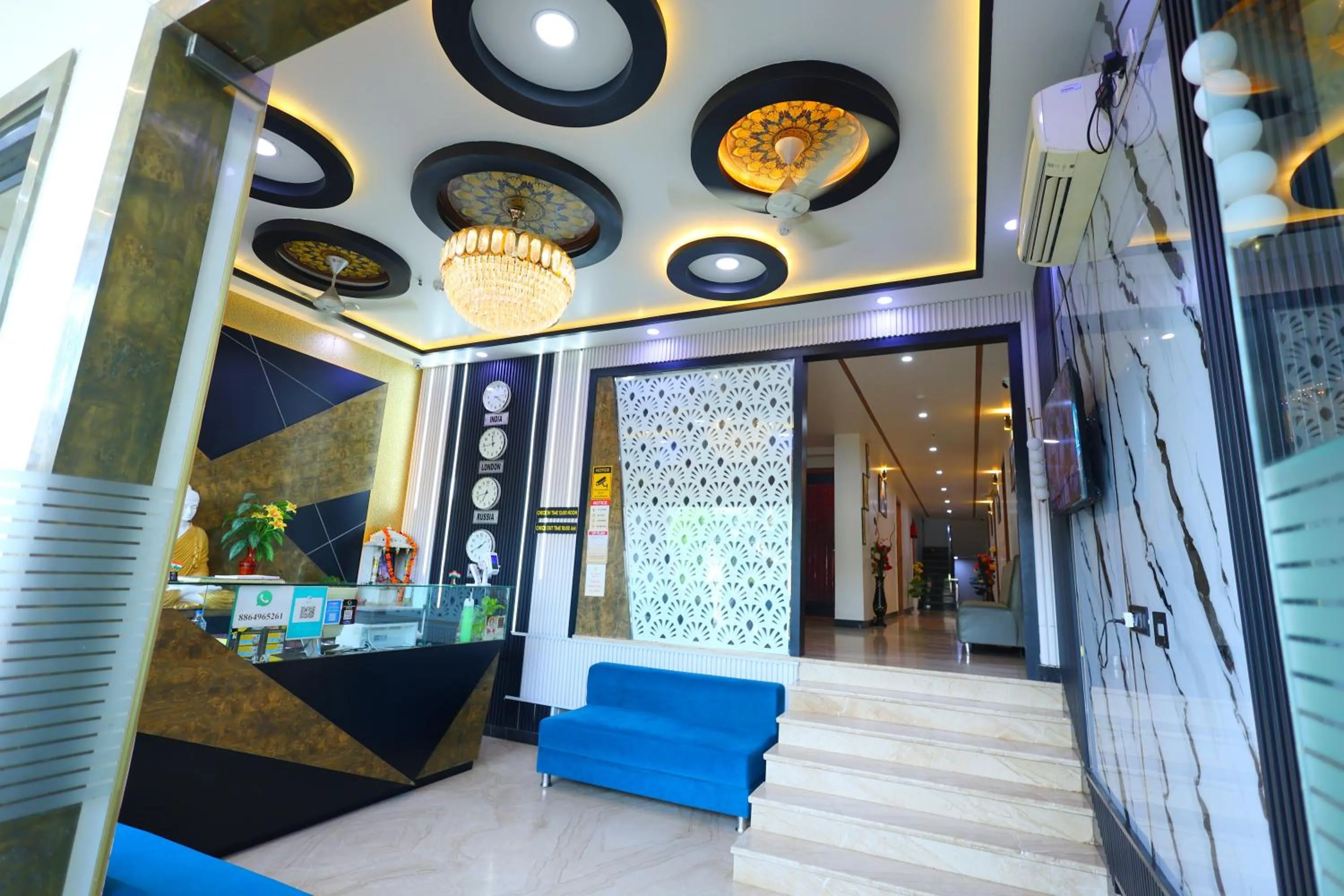 Lobby or reception in The Crown Hotel Agra near Taj Mahal & Restaurant