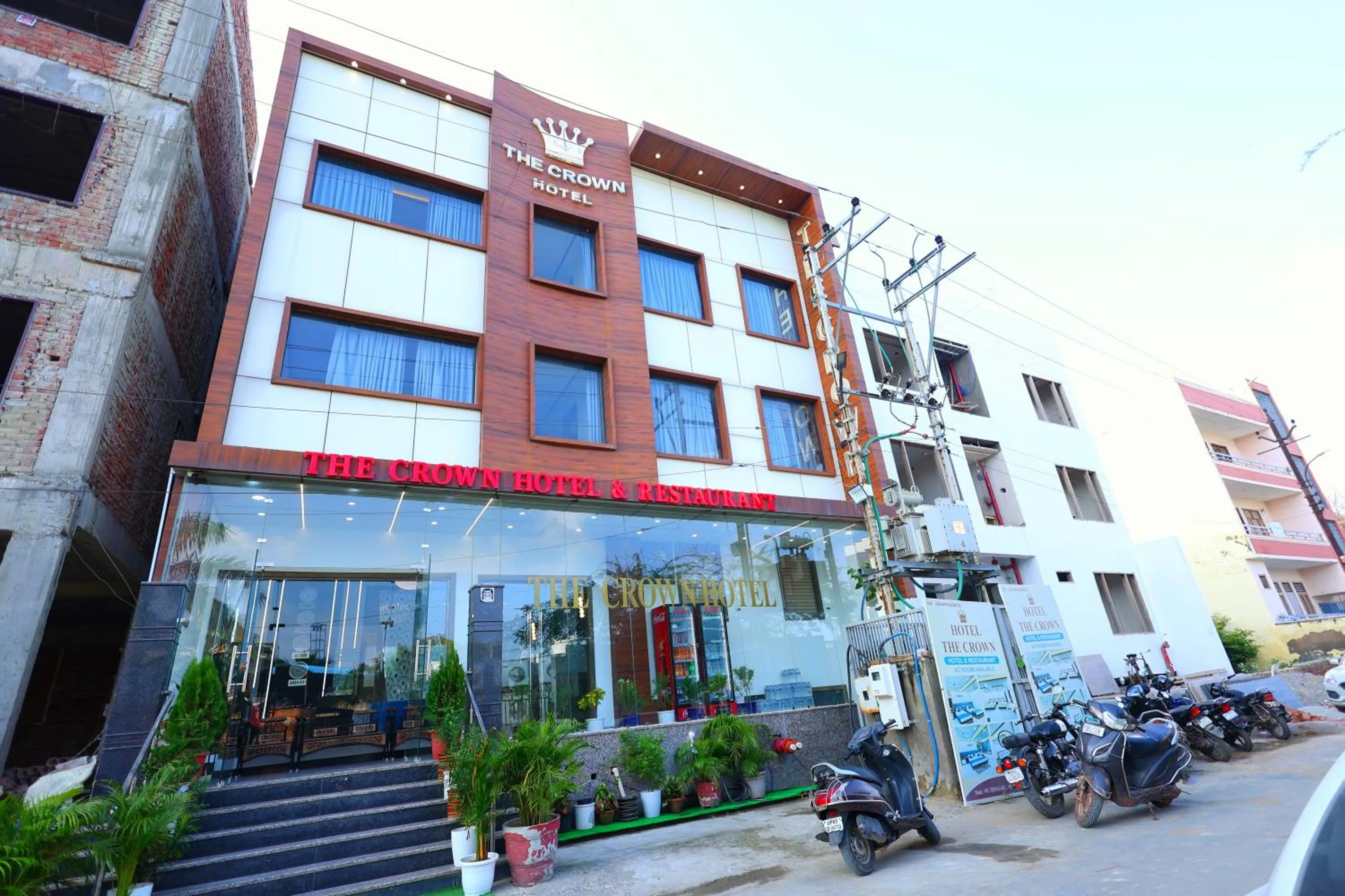 Property building in The Crown Hotel Agra near Taj Mahal & Restaurant