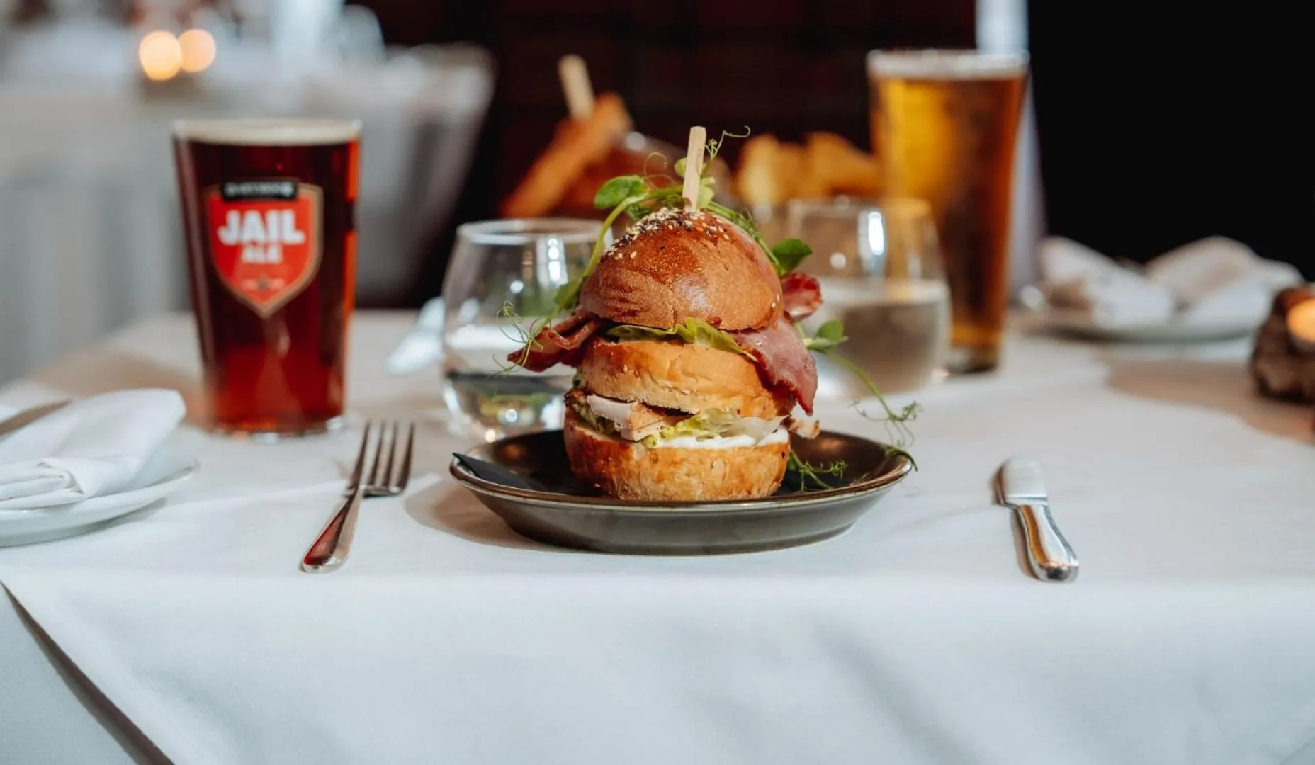 Restaurant/places to eat in Two Bridges Hotel