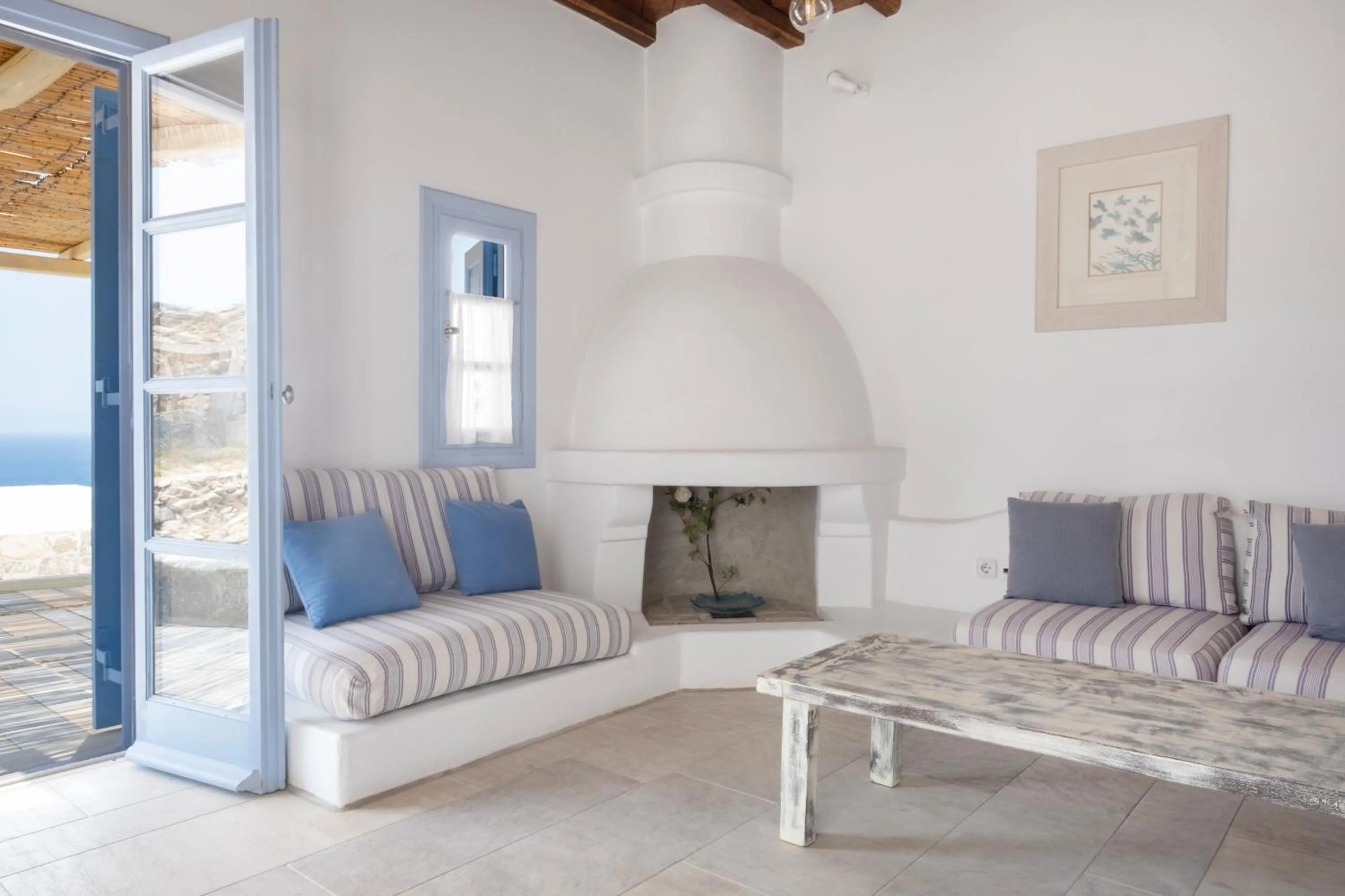 Photo of the whole room in Nama Villas