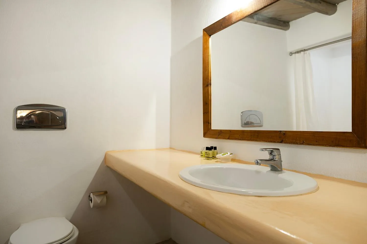 Toilet in Nama Villas