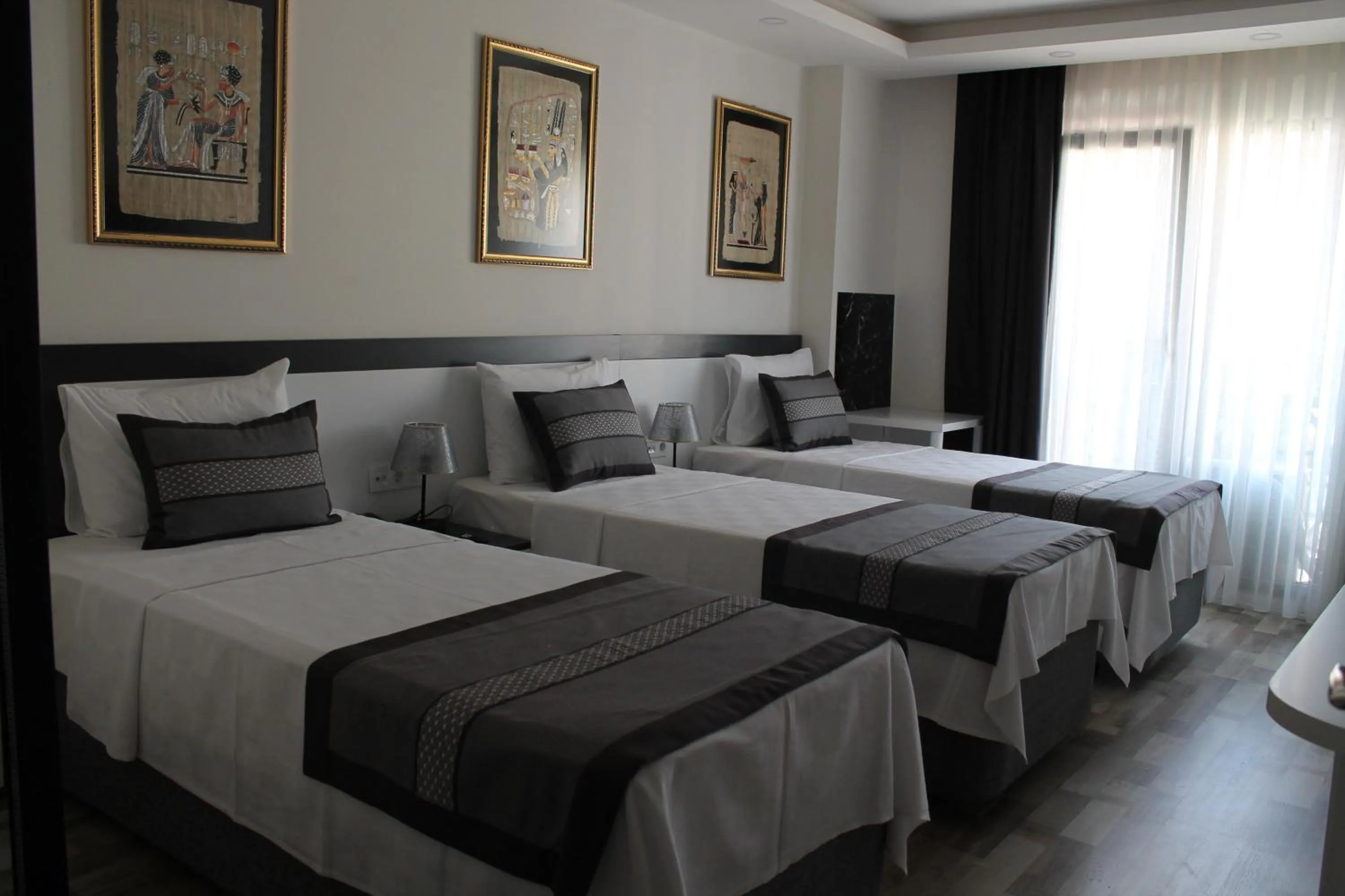 Bed in Askadar Çatı Otel