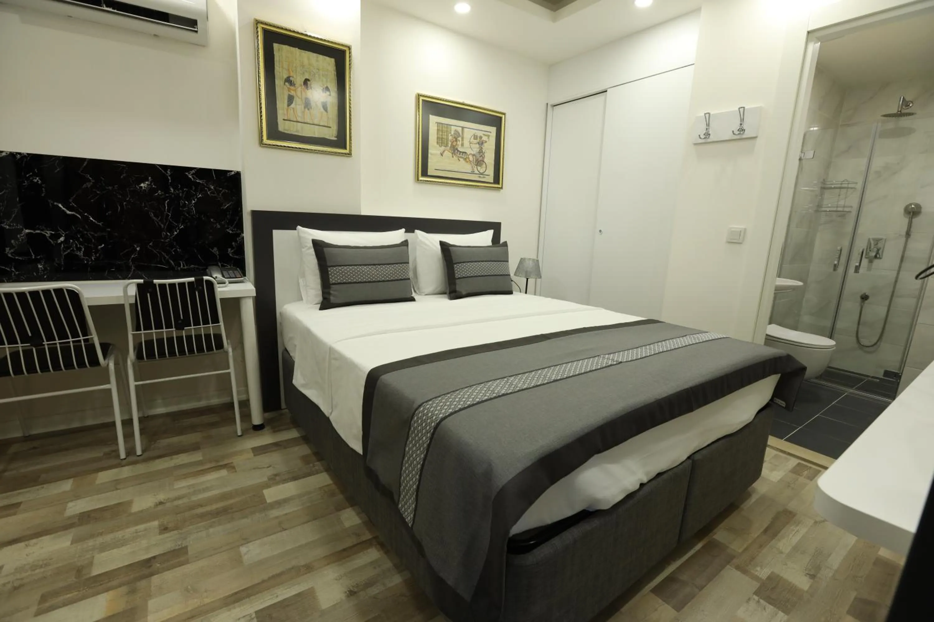 Bed in Askadar Çatı Otel