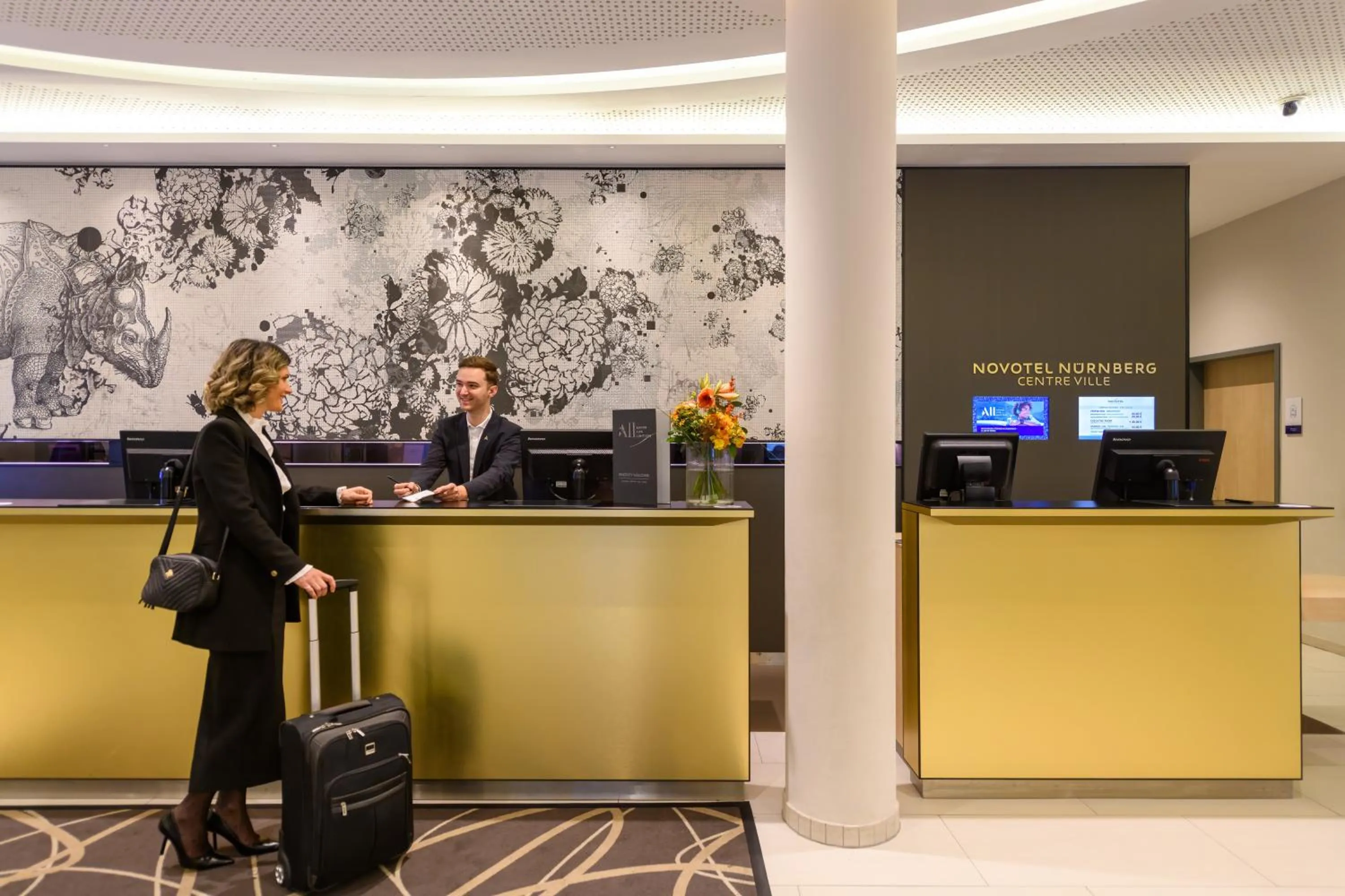 Staff in Novotel Nürnberg Centre Ville