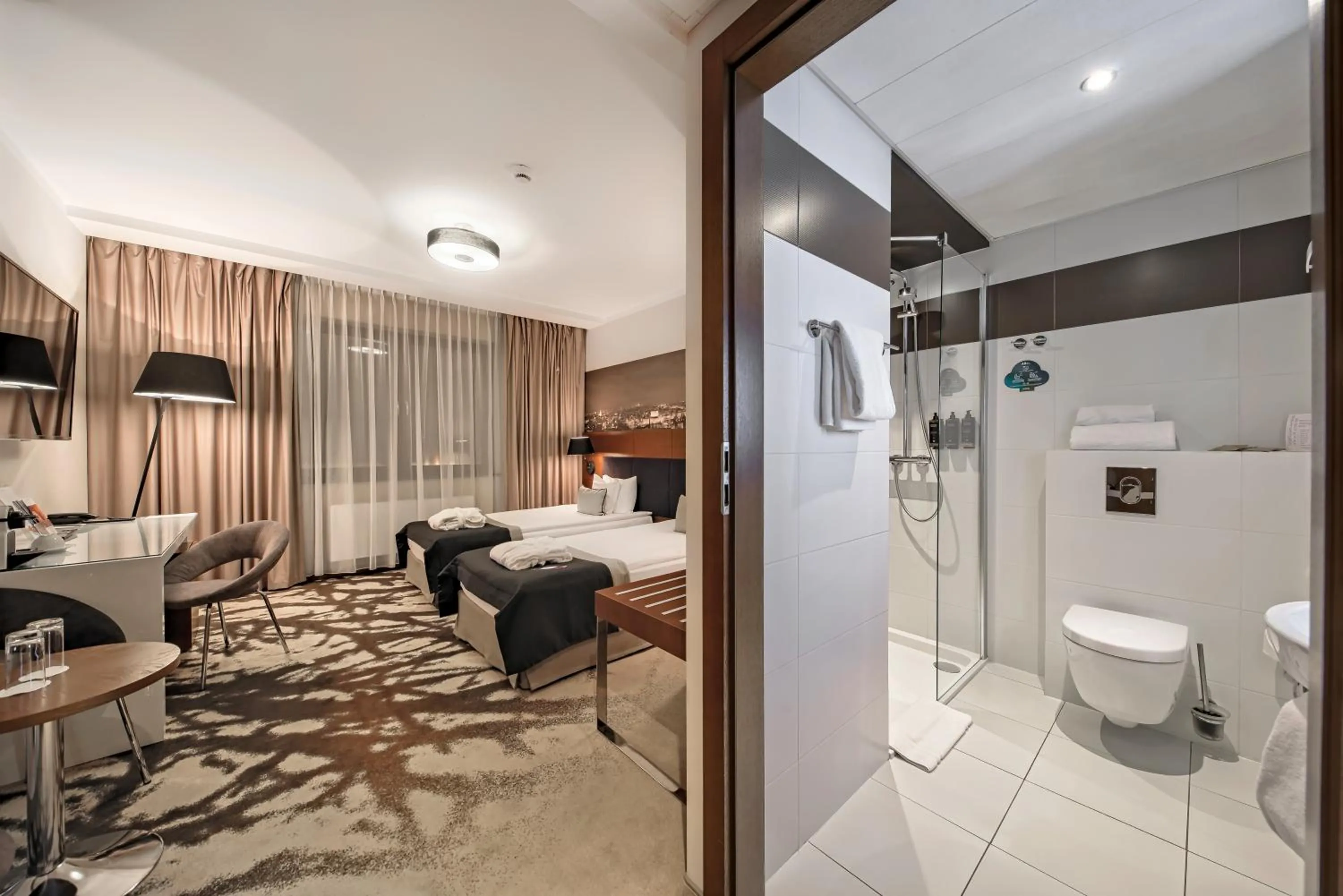 Bed in Mercure Bydgoszcz Sepia