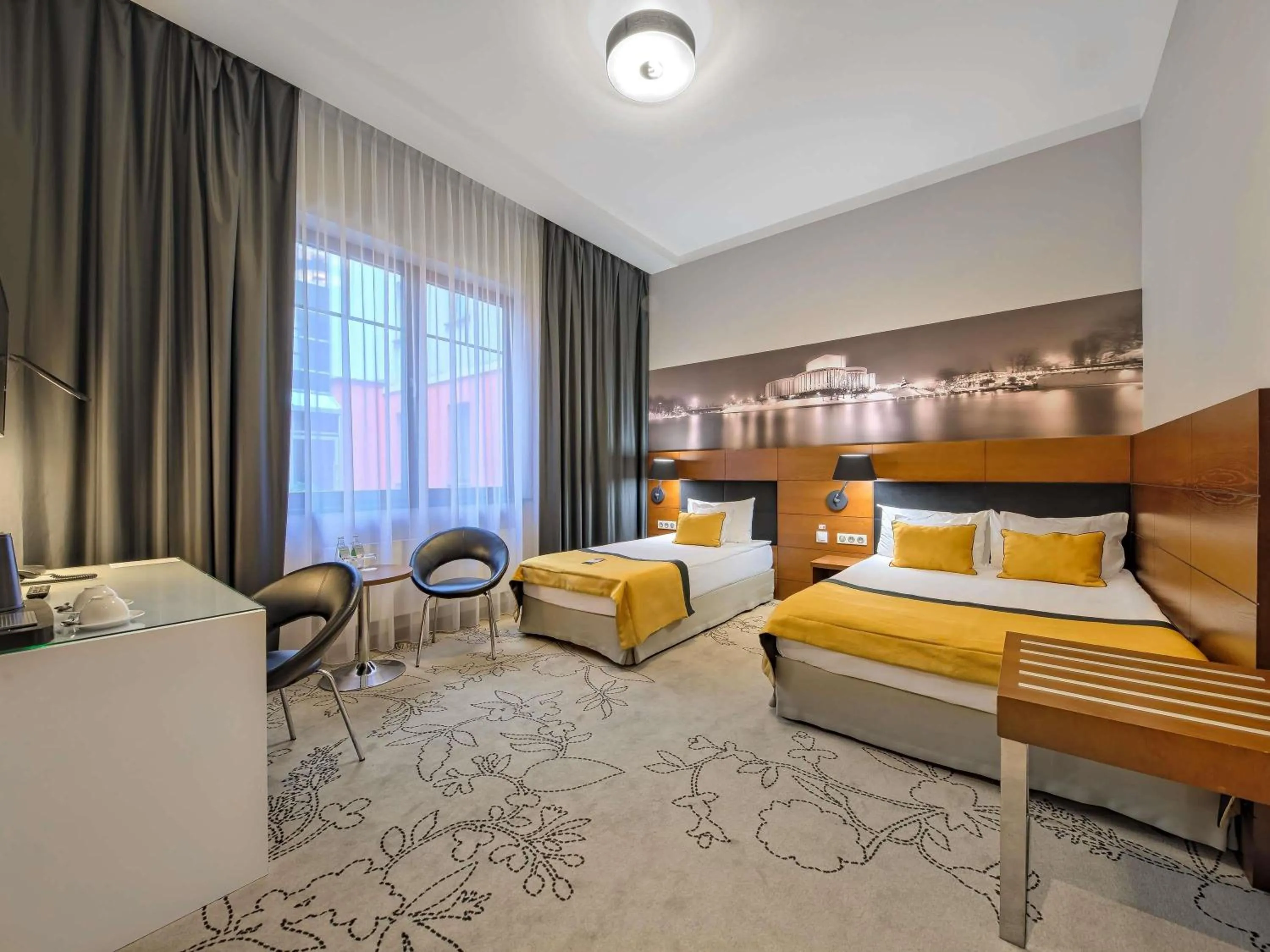 Bedroom, Bed in Mercure Bydgoszcz Sepia