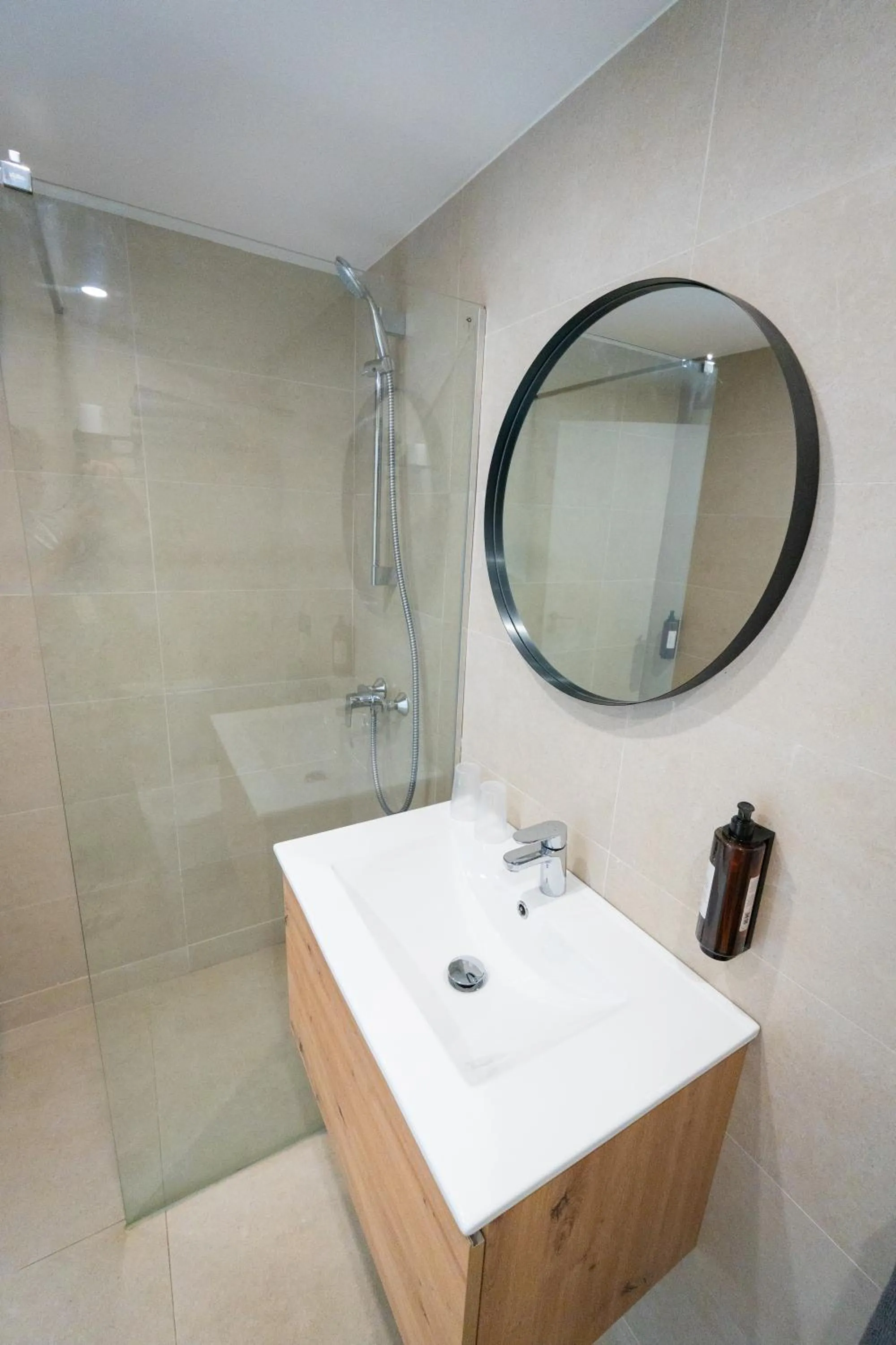 Shower in Apartamentos Vistasol